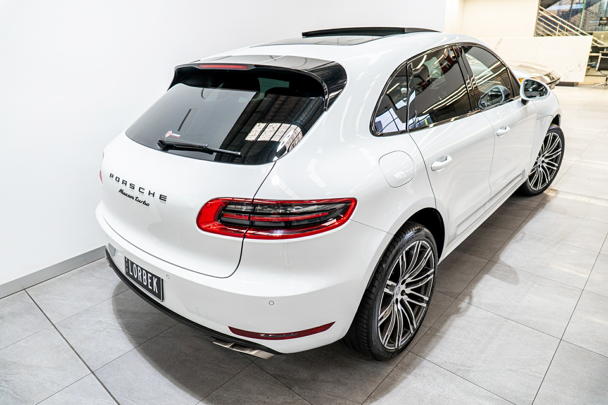 2016 PORSCHE MACAN MY17 TURBO 7 SP AUTO DUAL CLUTCH 4D WAGON