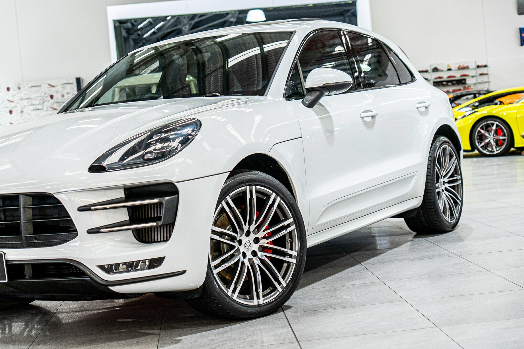 2016 PORSCHE MACAN MY17 TURBO 7 SP AUTO DUAL CLUTCH 4D WAGON