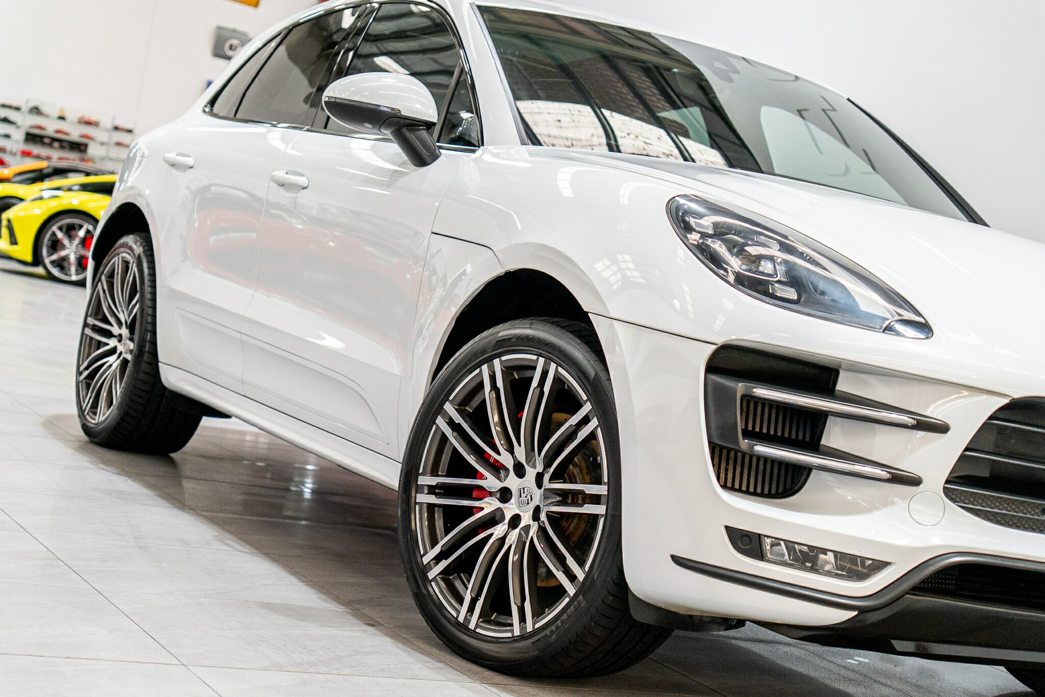 2016 PORSCHE MACAN MY17 TURBO 7 SP AUTO DUAL CLUTCH 4D WAGON