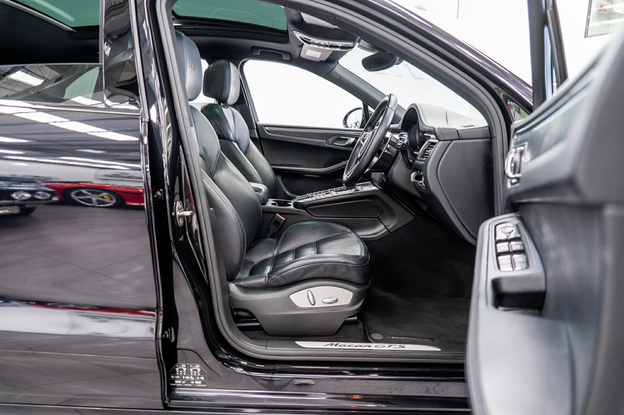 2016 PORSCHE MACAN MY17 GTS 7 SP AUTO DUAL CLUTCH 4D WAGON