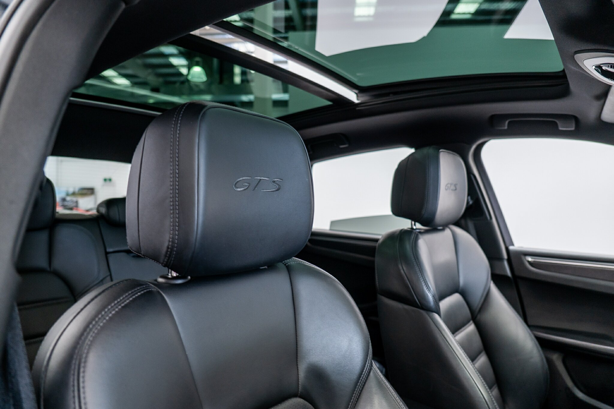 2016 PORSCHE MACAN MY17 GTS 7 SP AUTO DUAL CLUTCH 4D WAGON