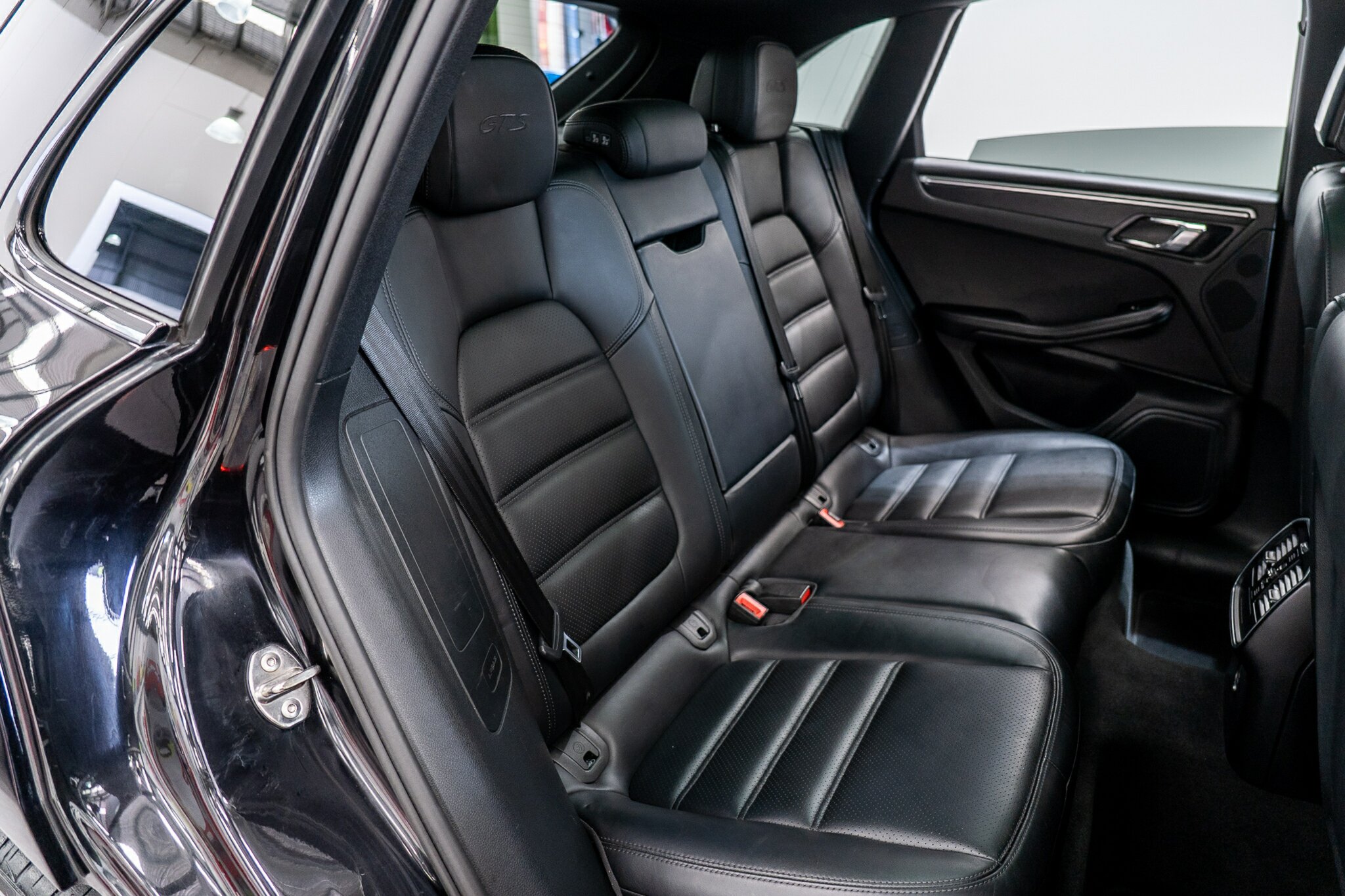 2016 PORSCHE MACAN MY17 GTS 7 SP AUTO DUAL CLUTCH 4D WAGON