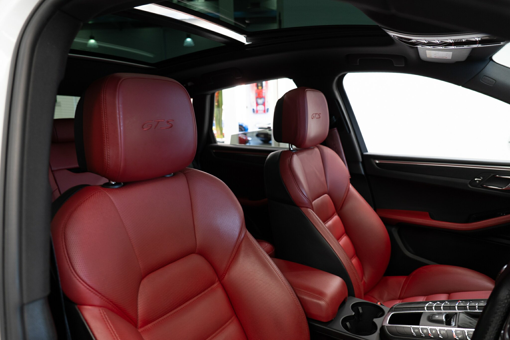 2016 PORSCHE MACAN MY17 GTS 7 SP AUTO DUAL CLUTCH 4D WAGON