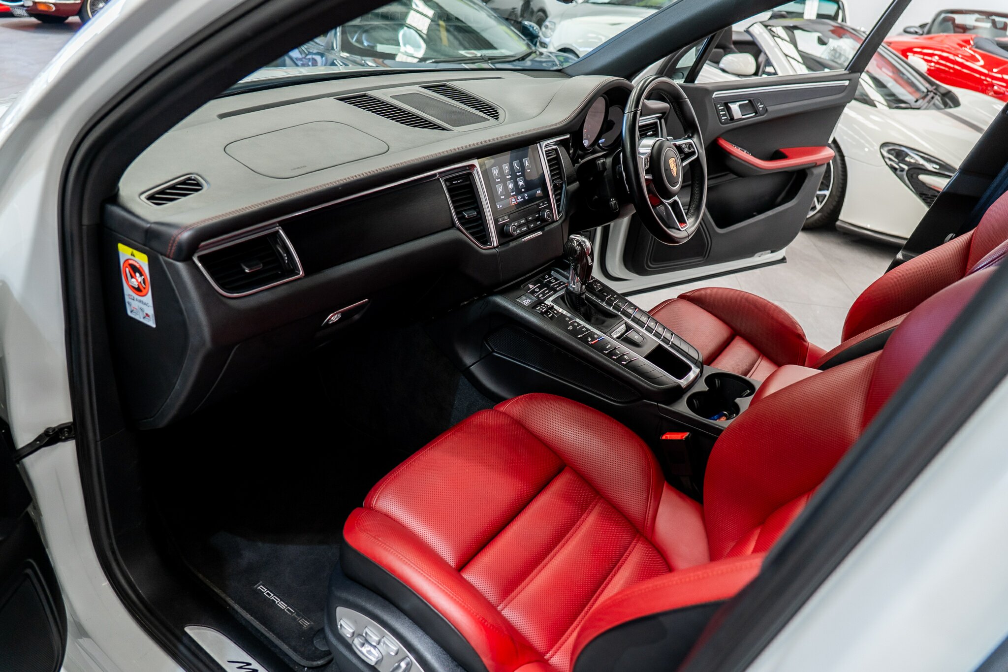 2016 PORSCHE MACAN MY17 GTS 7 SP AUTO DUAL CLUTCH 4D WAGON