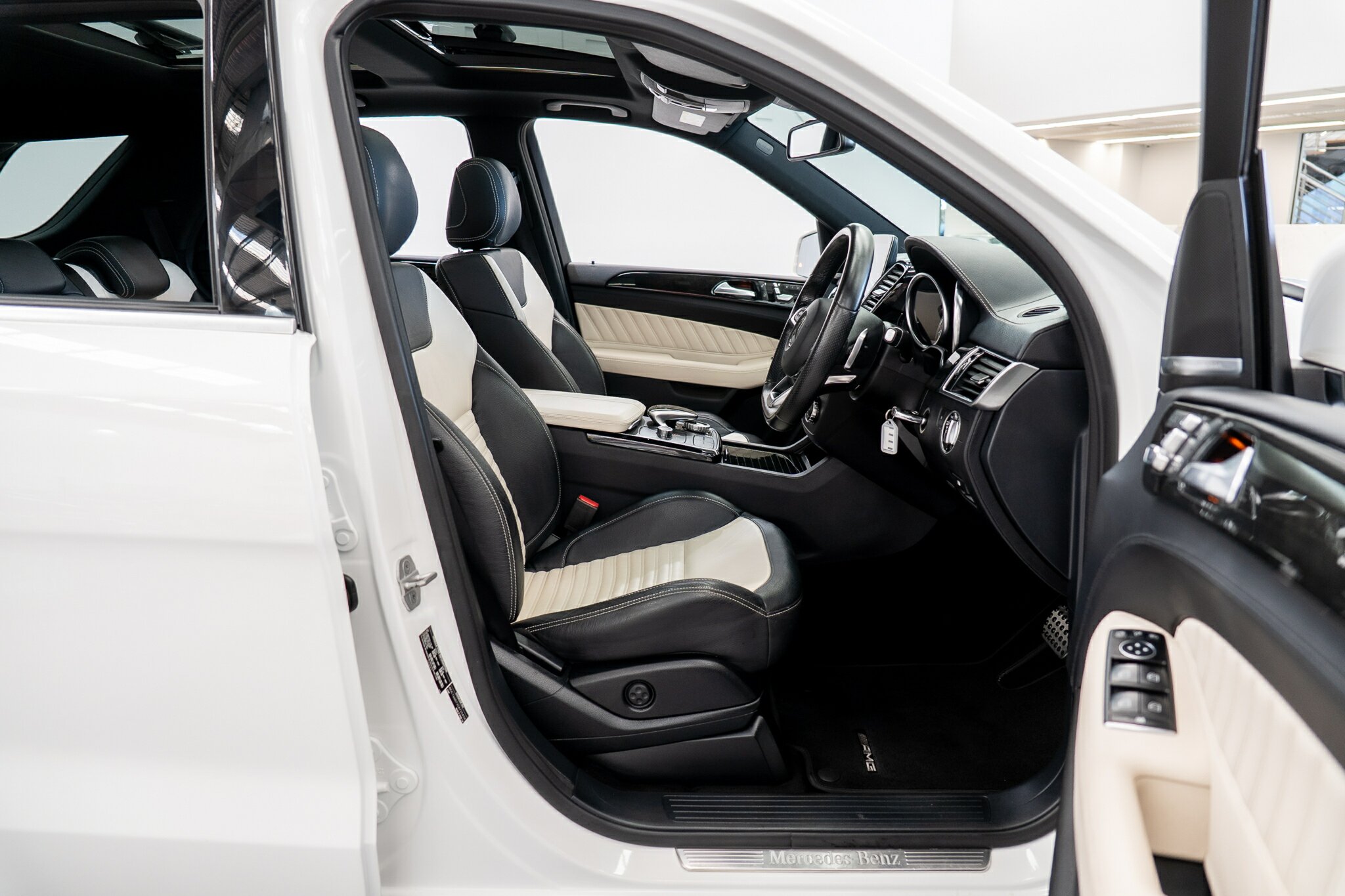 2016 MERCEDES-BENZ GLE500 166 7 SP AUTOMATIC 4D WAGON