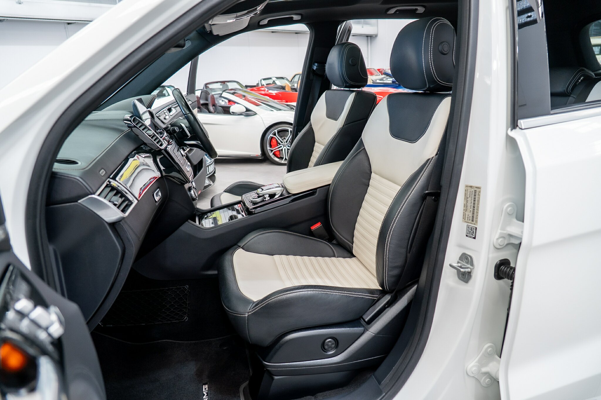 2016 MERCEDES-BENZ GLE500 166 7 SP AUTOMATIC 4D WAGON