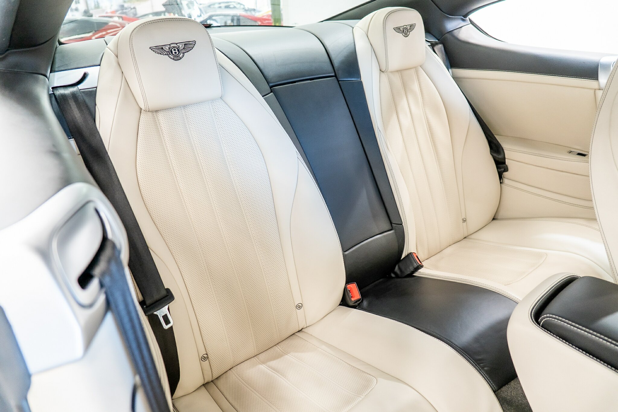 2012 BENTLEY CONTINENTAL 3W MY13 GT V8 8 SP AUTOMATIC SEQUENTIAL SEDAN