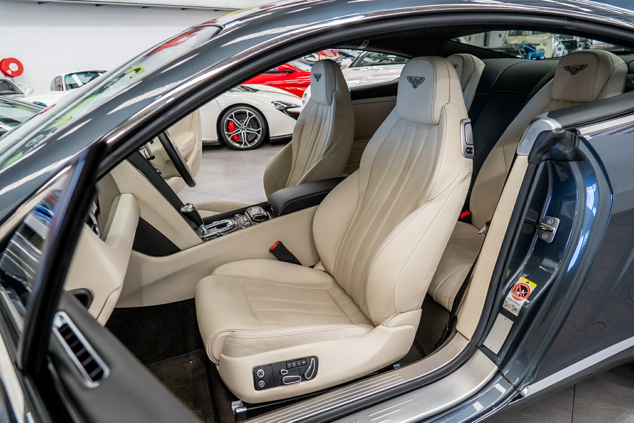 2012 BENTLEY CONTINENTAL 3W MY13 GT V8 8 SP AUTOMATIC SEQUENTIAL SEDAN