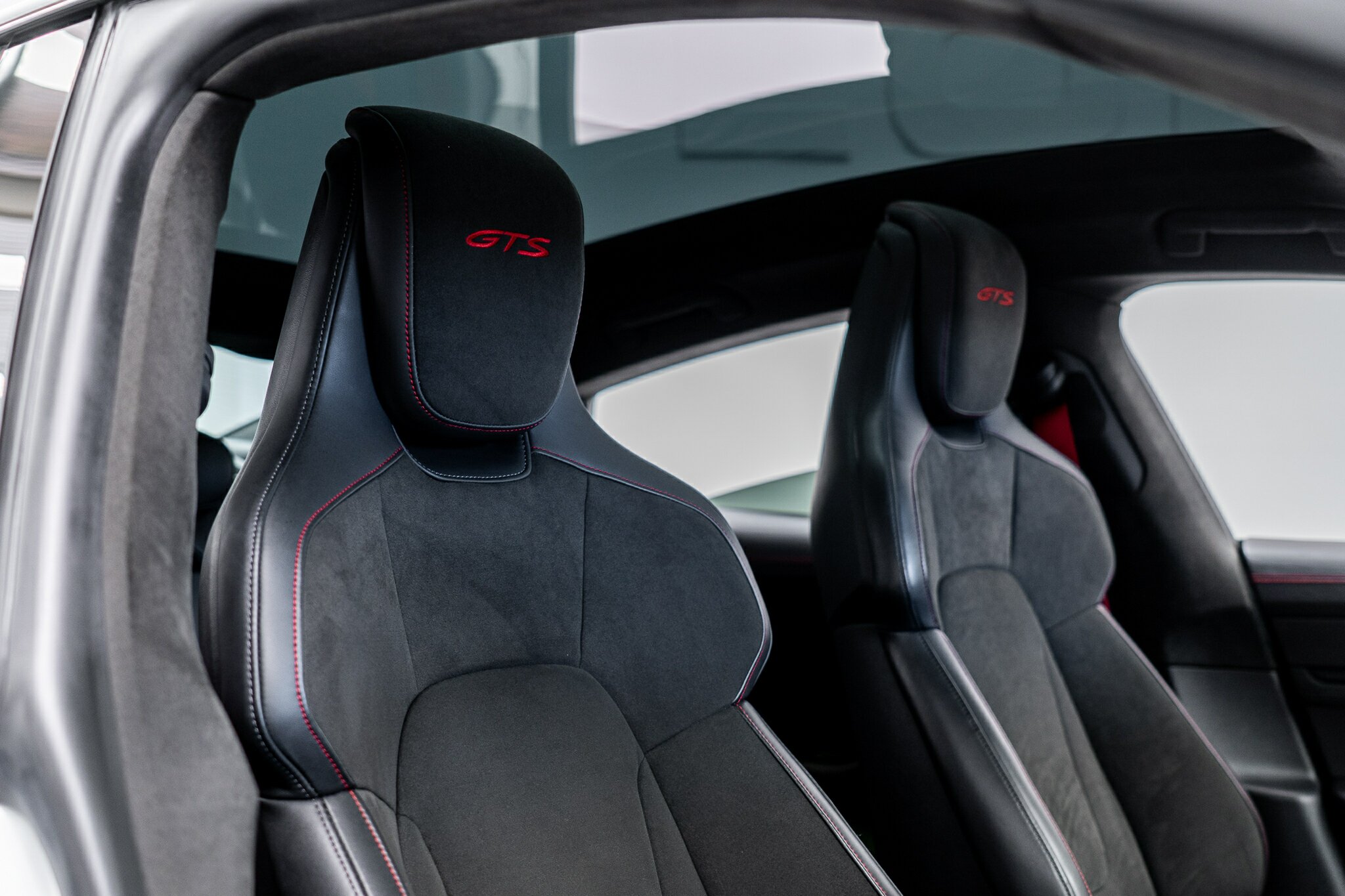 2022 PORSCHE TAYCAN Y1A MY22 GTS 1 FRONT AND 2 REAR AUTO 4D COUPE