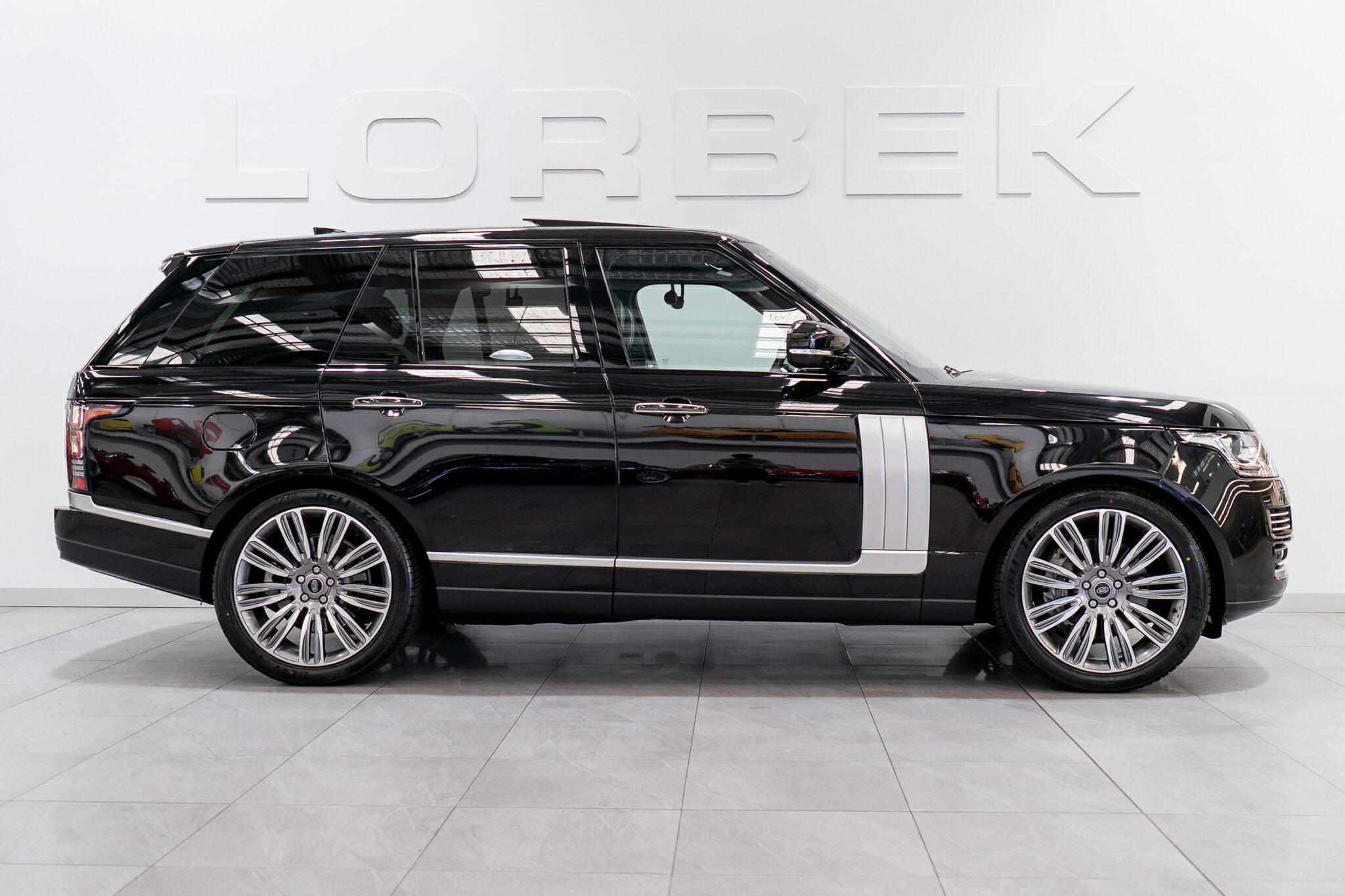 2017 RANGE ROVER RANGE ROVER LG MY17 VOGUE SE SDV8 8 SP AUTOMATIC 4D WAGON