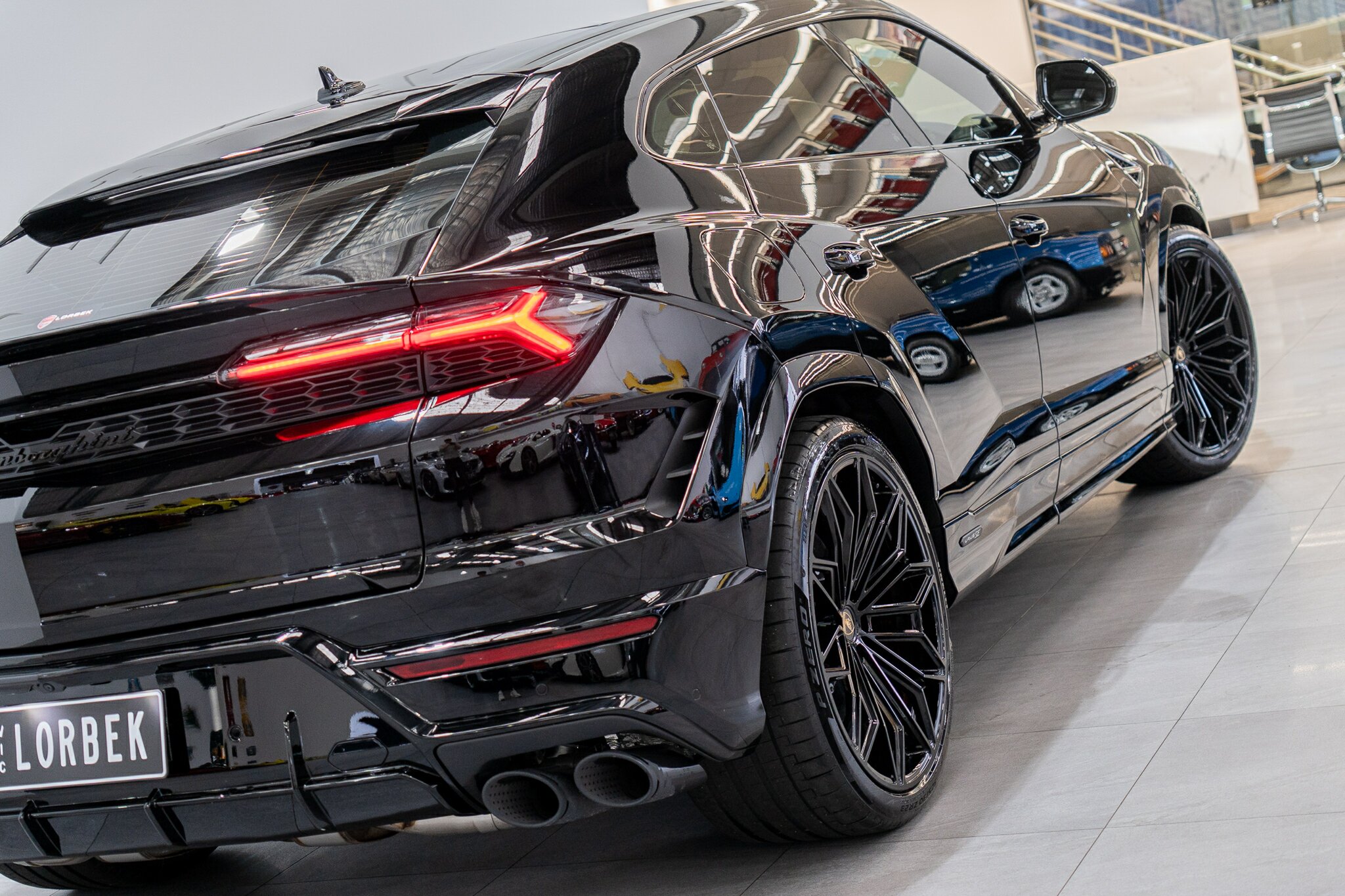2025 LAMBORGHINI URUS 636 MY19 5 SEAT 8 SP AUTOMATIC 4D WAGON