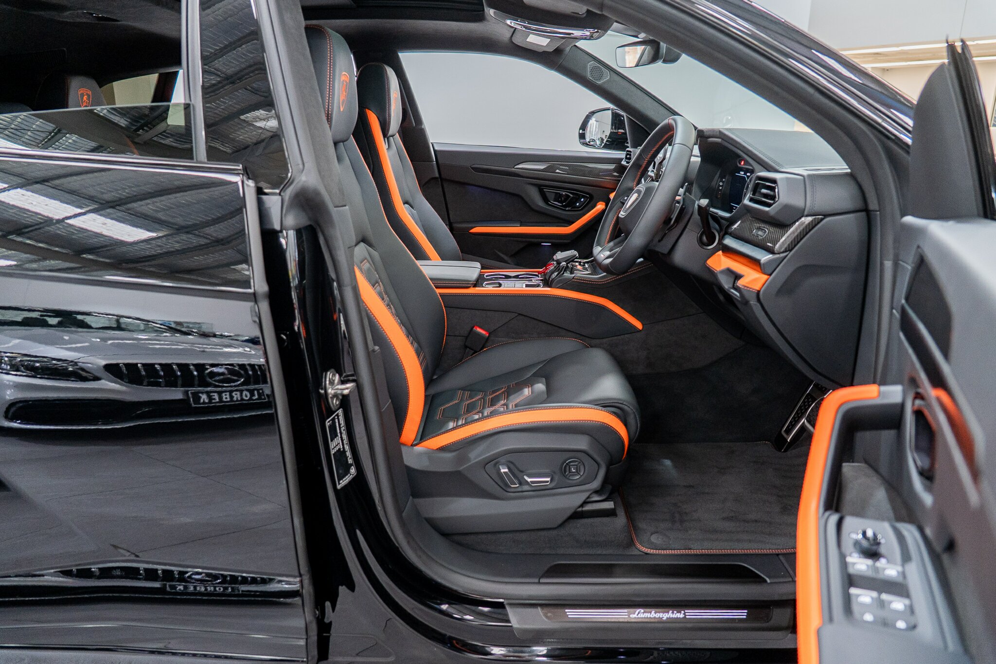 2025 LAMBORGHINI URUS 636 MY19 5 SEAT 8 SP AUTOMATIC 4D WAGON