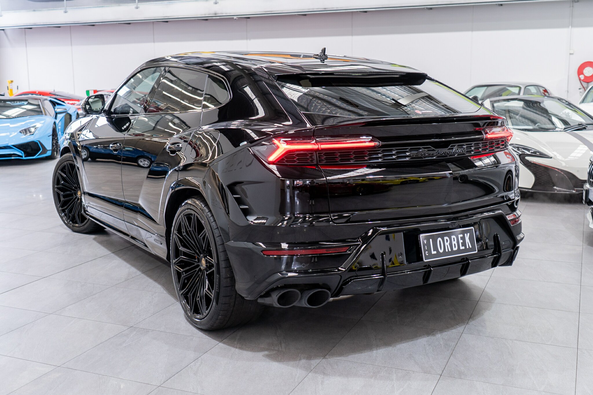 2025 LAMBORGHINI URUS 636 MY19 5 SEAT 8 SP AUTOMATIC 4D WAGON