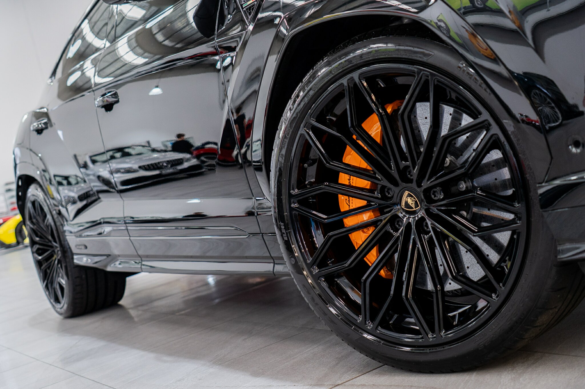 2025 LAMBORGHINI URUS 636 MY19 5 SEAT 8 SP AUTOMATIC 4D WAGON