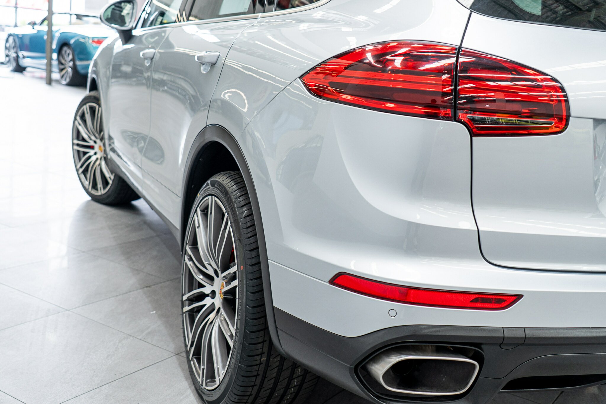 2015 PORSCHE CAYENNE SERIES 2 MY16 DIESEL 8 SP AUTOMATIC TIPTRONIC 4D WAGON