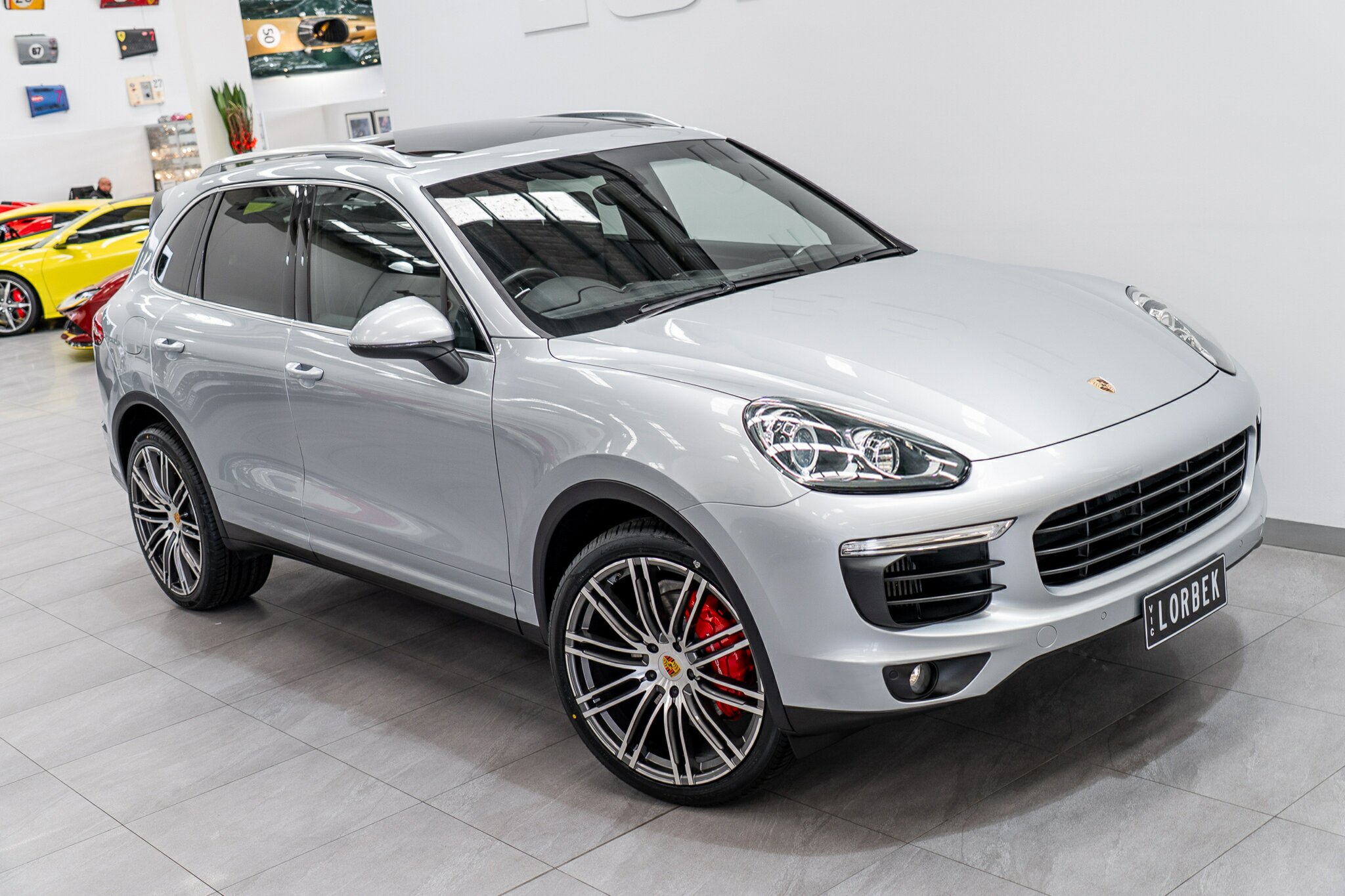 2015 PORSCHE CAYENNE SERIES 2 MY16 DIESEL 8 SP AUTOMATIC TIPTRONIC 4D WAGON