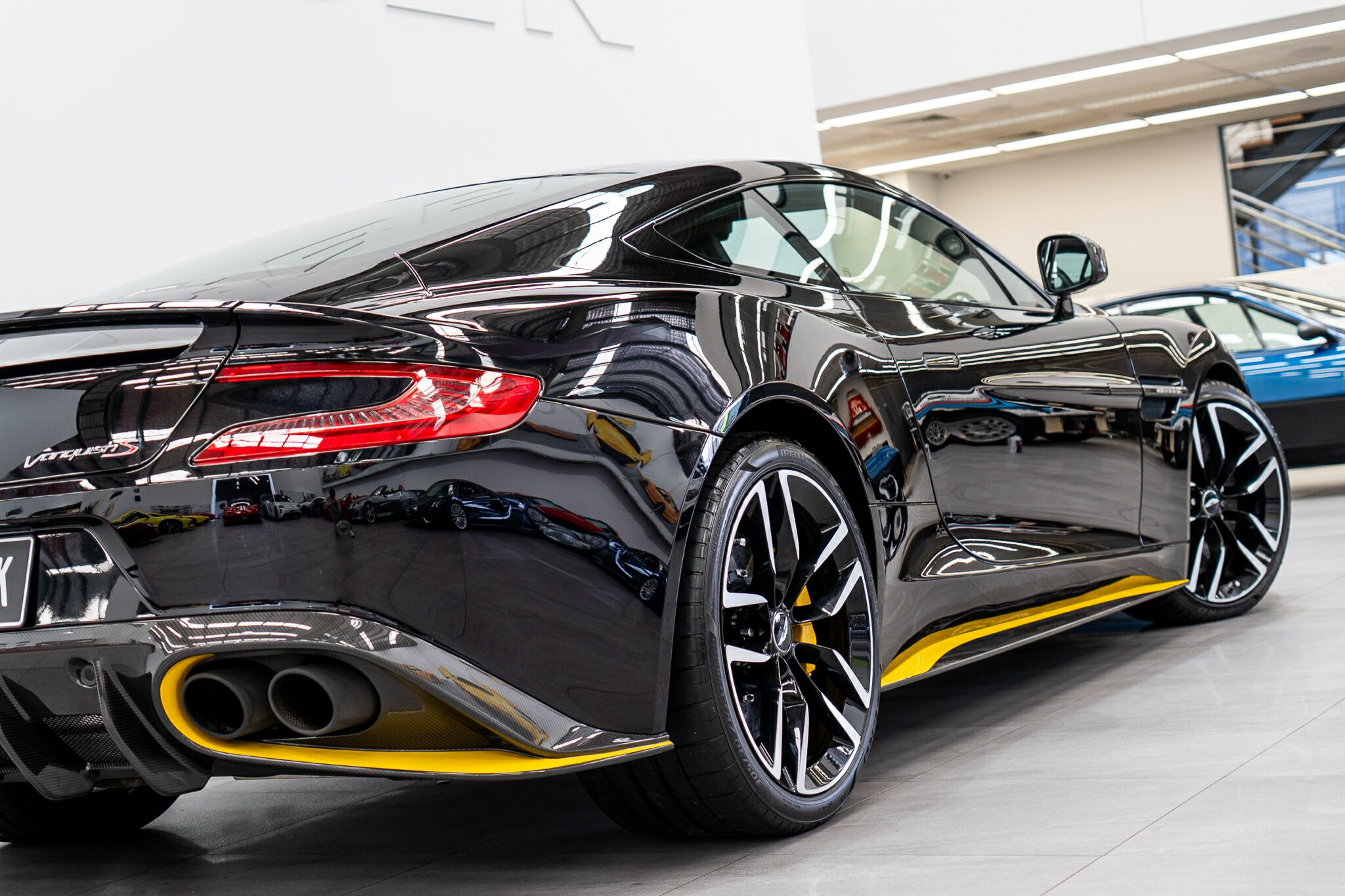 2017 ASTON MARTIN VANQUISH MY18 S 8 SP AUTOMATIC 2D SEDAN