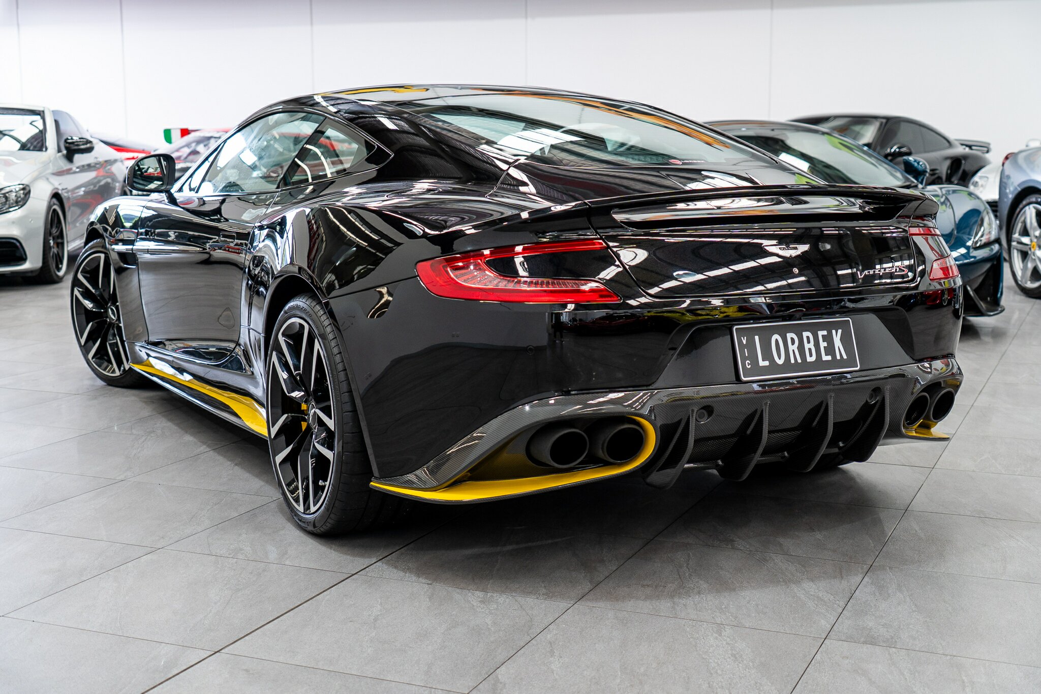 2017 ASTON MARTIN VANQUISH MY18 S 8 SP AUTOMATIC 2D SEDAN