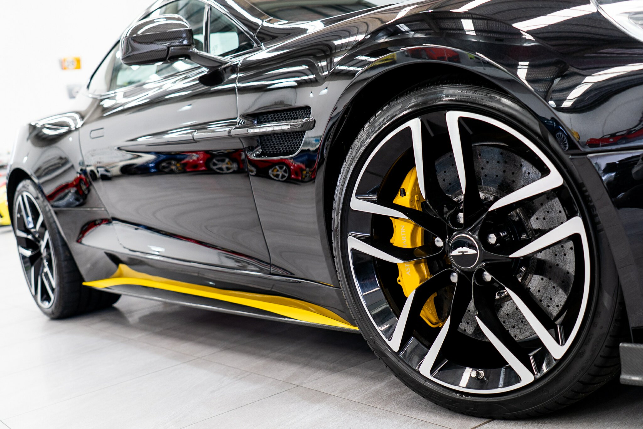 2017 ASTON MARTIN VANQUISH MY18 S 8 SP AUTOMATIC 2D SEDAN