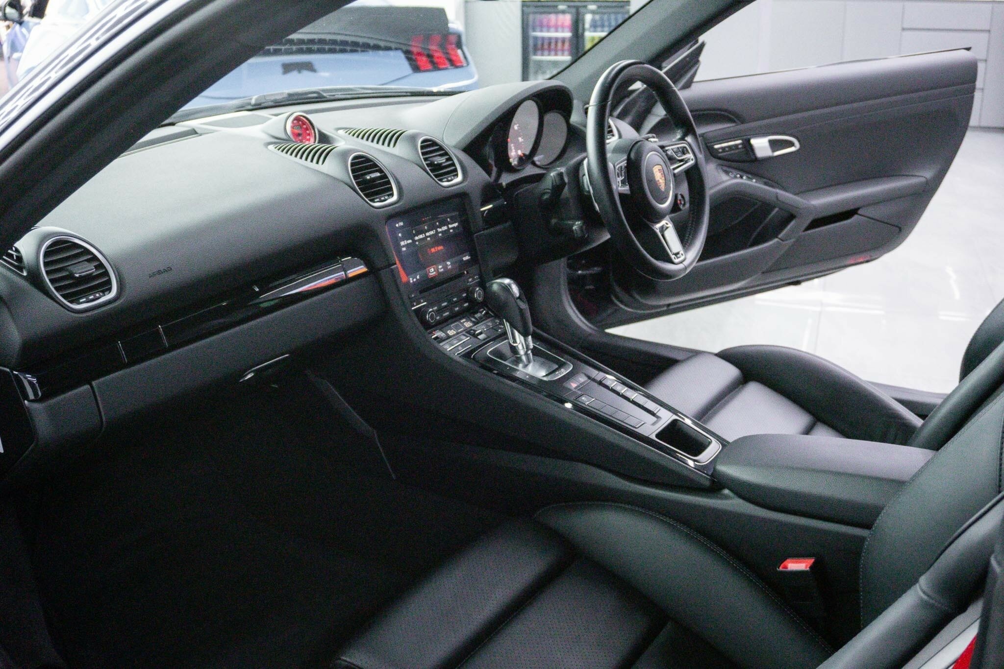 2019 PORSCHE 718 982 MY20 CAYMAN 7 SP AUTO DUAL CLUTCH SEDAN