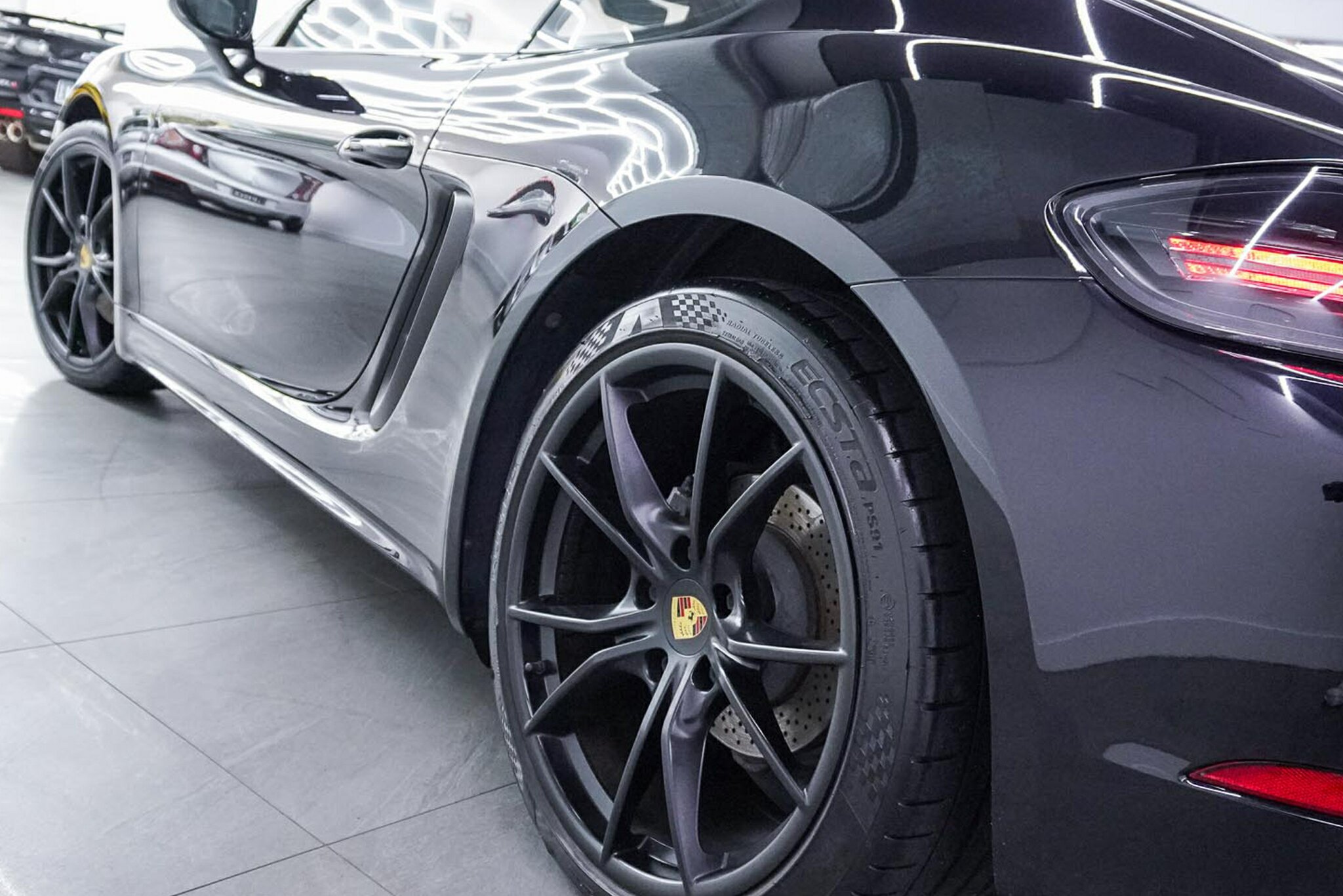 2019 PORSCHE 718 982 MY20 CAYMAN 7 SP AUTO DUAL CLUTCH SEDAN