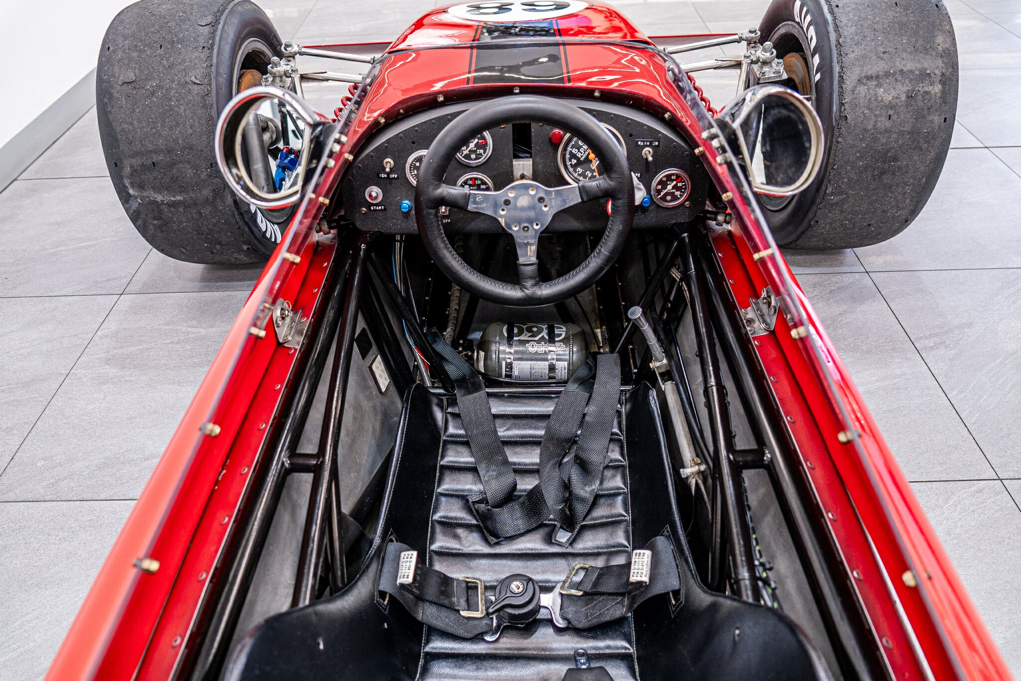 1968 McKEE F5000 MK8 5 SP MANUAL RACE CAR