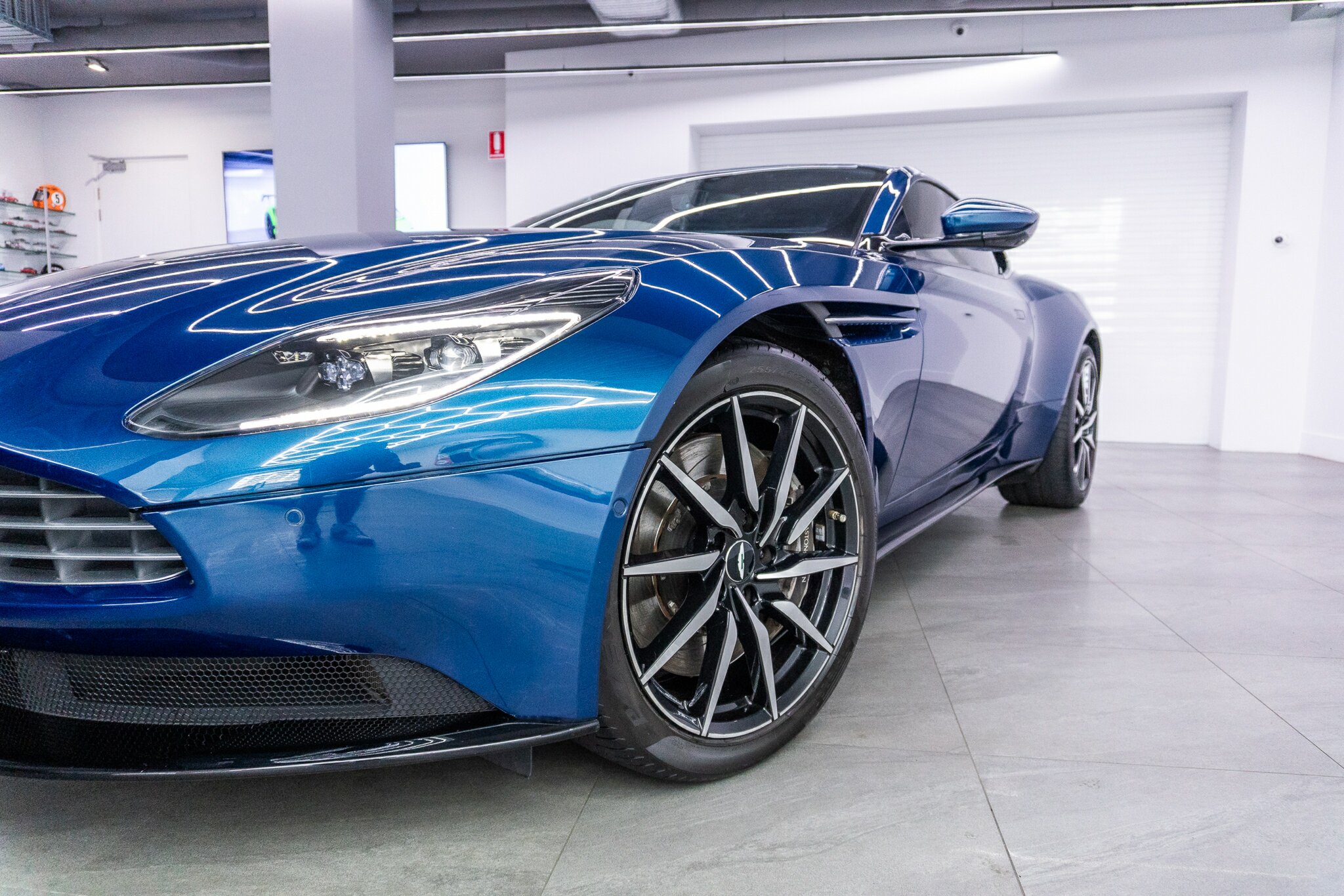 2017 ASTON MARTIN DB11 MY18.5 8 SP AUTO STEPTRONIC SPRT SEDAN