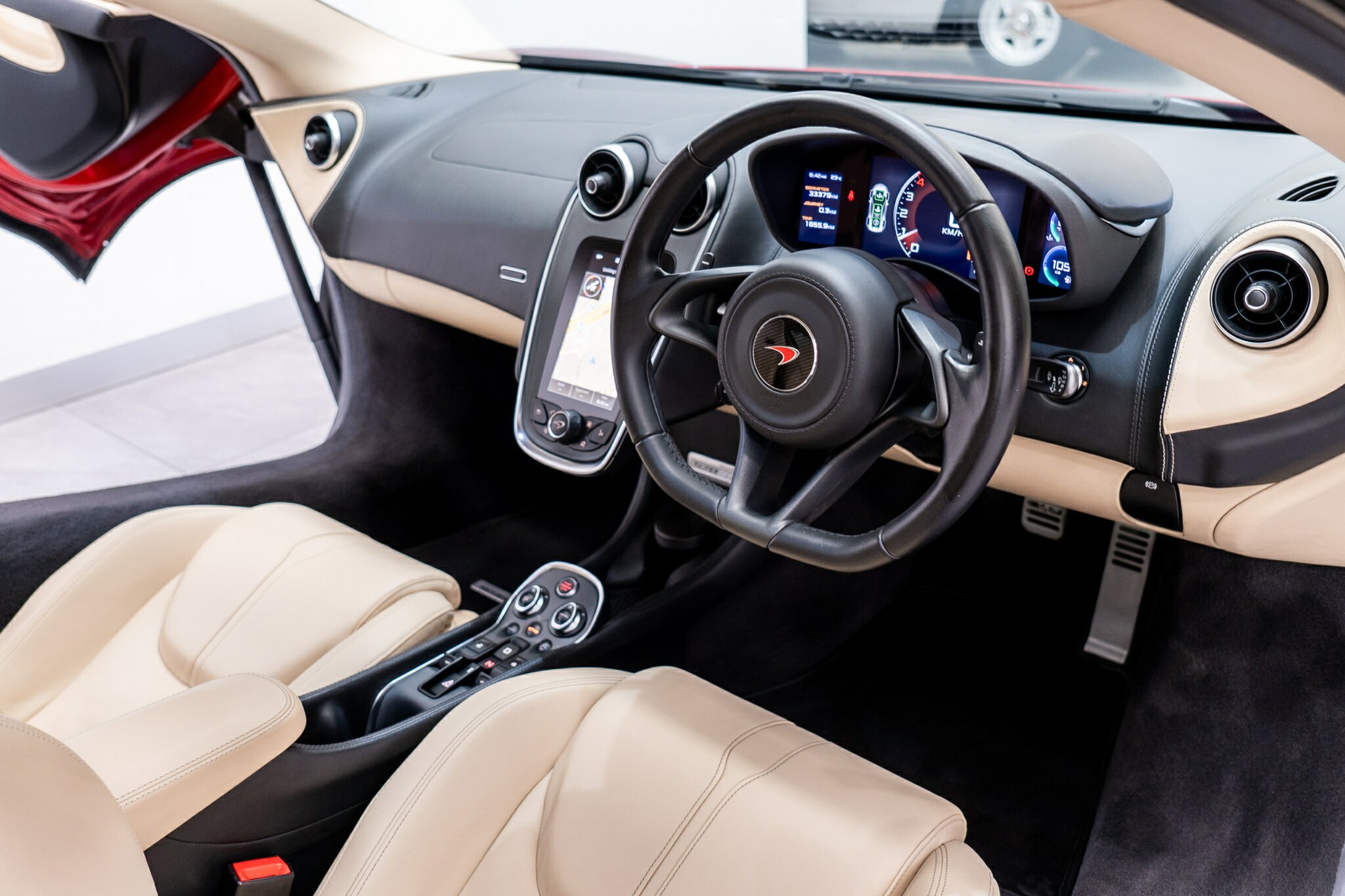 2016 McLAREN 570GT MY17 7 SP AUTO DUAL CLUTCH SEDAN