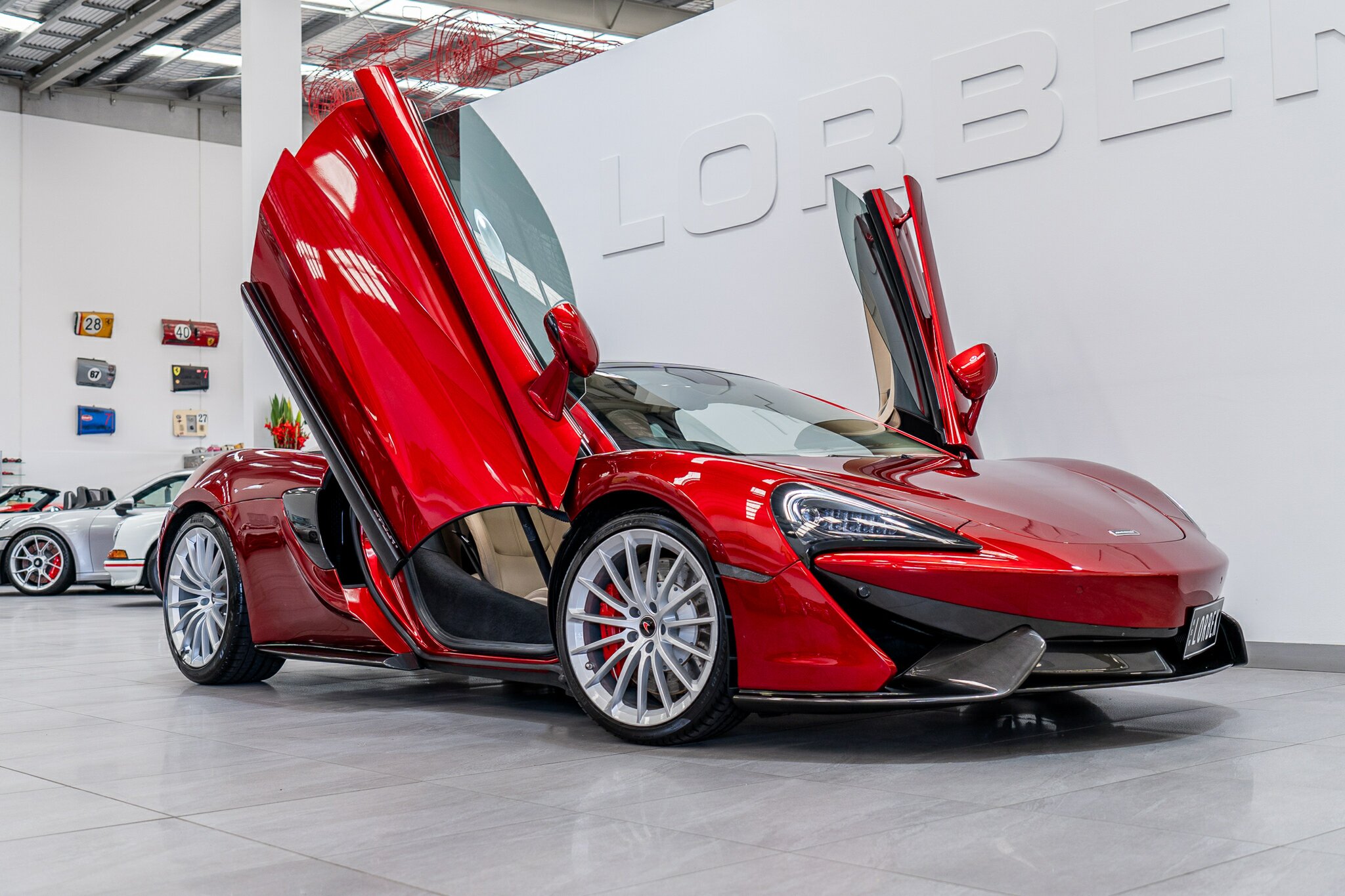 2016 McLAREN 570GT MY17 7 SP AUTO DUAL CLUTCH SEDAN