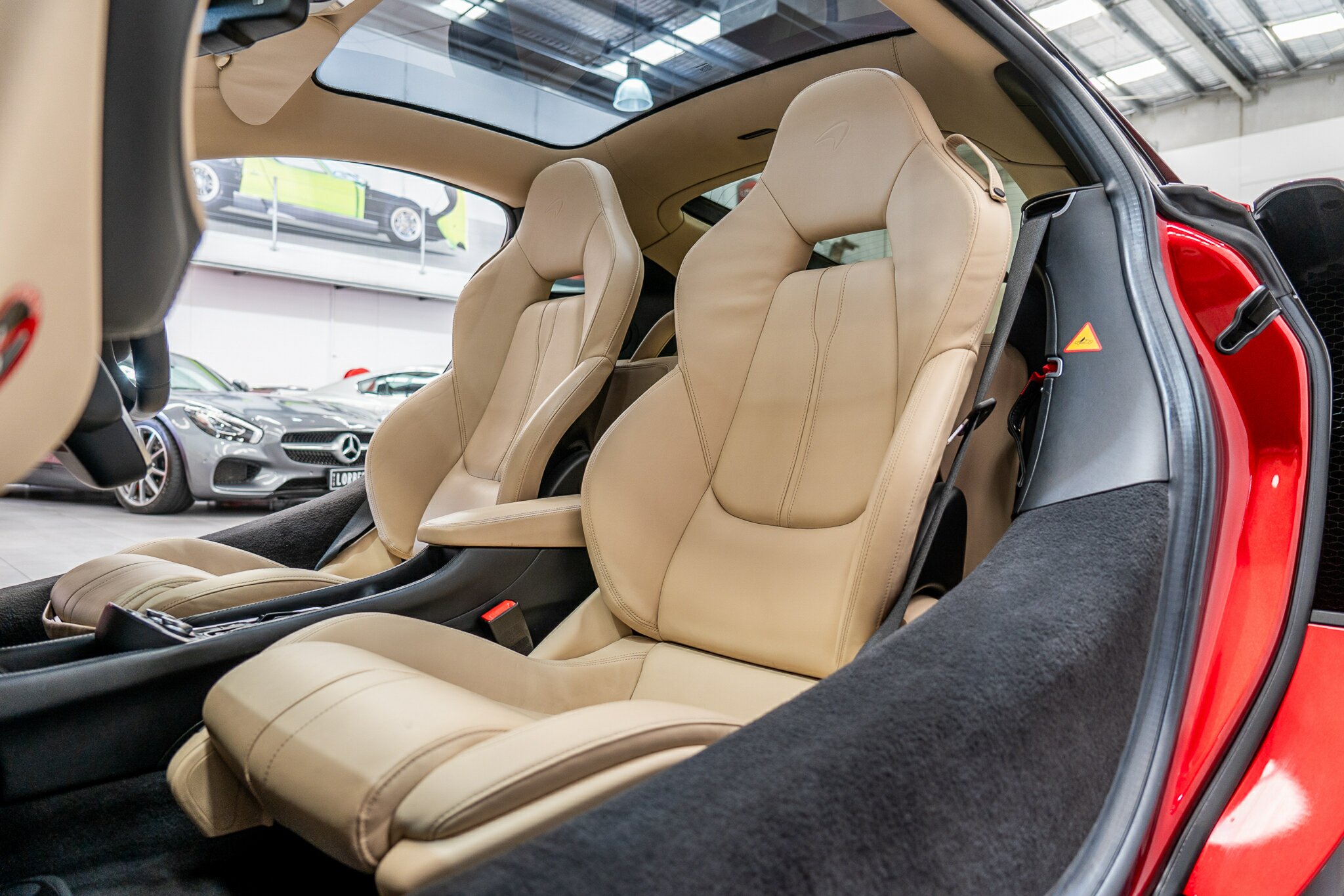 2016 McLAREN 570GT MY17 7 SP AUTO DUAL CLUTCH SEDAN