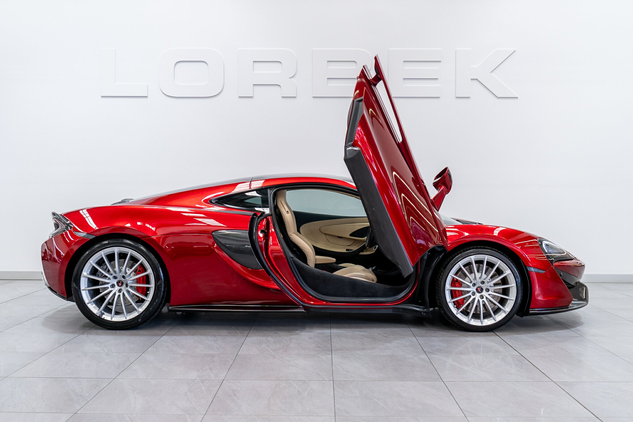 2016 McLAREN 570GT MY17 7 SP AUTO DUAL CLUTCH SEDAN