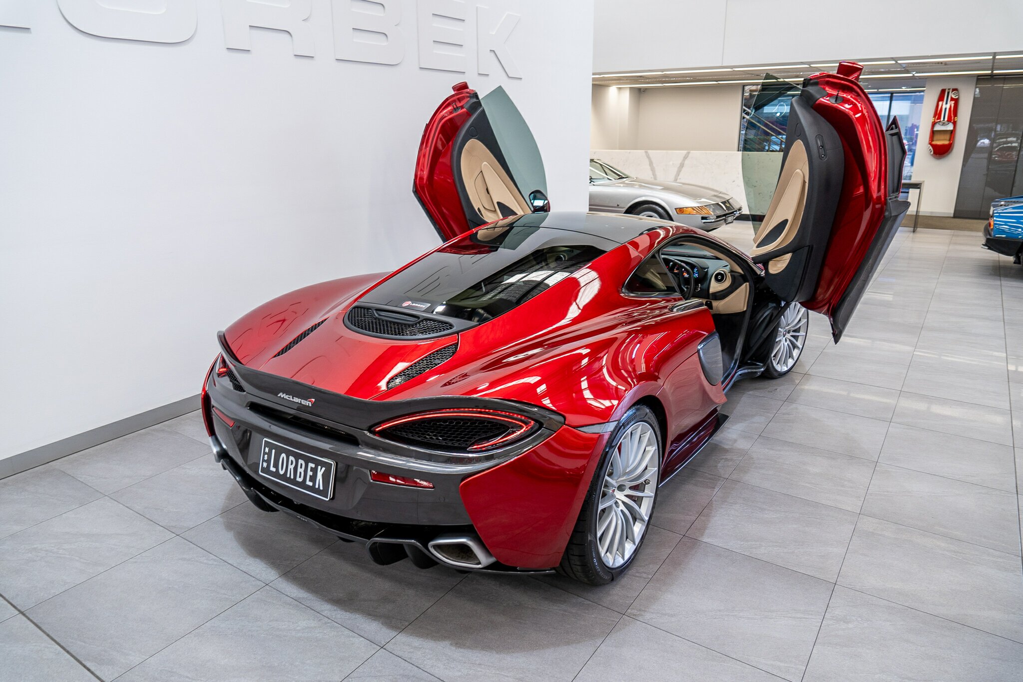 2016 McLAREN 570GT MY17 7 SP AUTO DUAL CLUTCH SEDAN