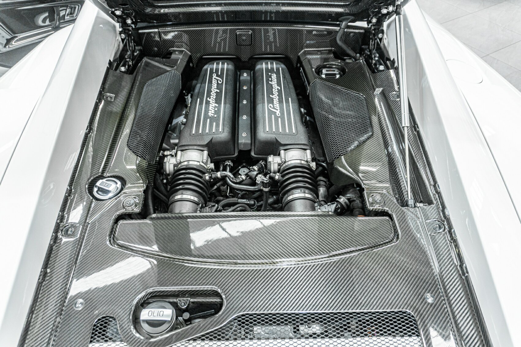2010 LAMBORGHINI GALLARDO LP570-4 SUPERLEGGERA 6 SP AUTO SEQUENTIAL SEDAN