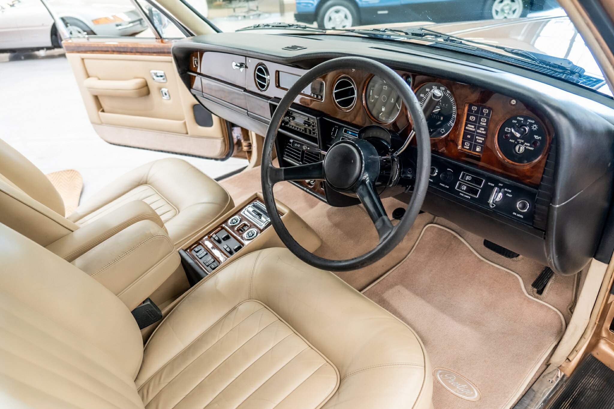 1982 BENTLEY MULSANNE 3 SP AUTOMATIC 4D SALOON