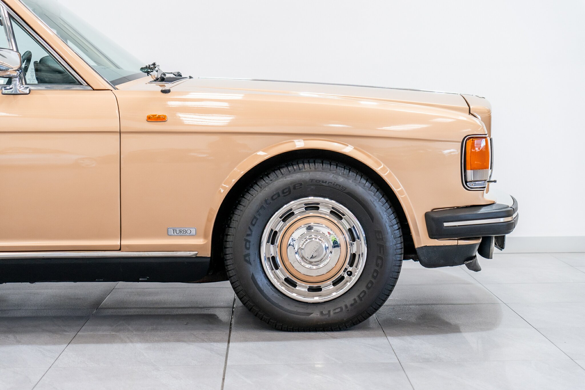 1982 BENTLEY MULSANNE 3 SP AUTOMATIC 4D SALOON