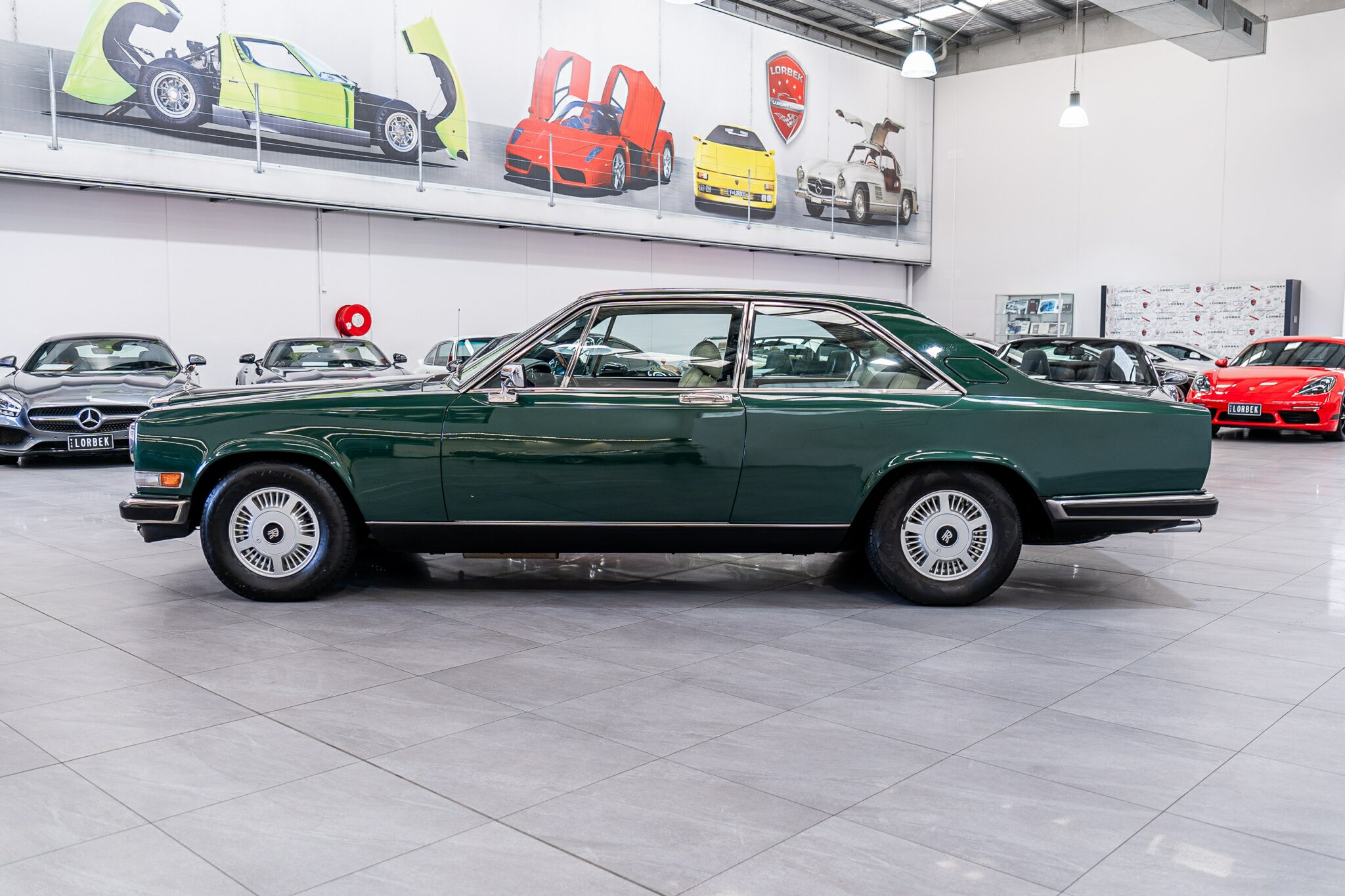 1981 ROLLS-ROYCE CAMARGUE (PININFARINA) 3 SP AUTOMATIC 2D SALOON