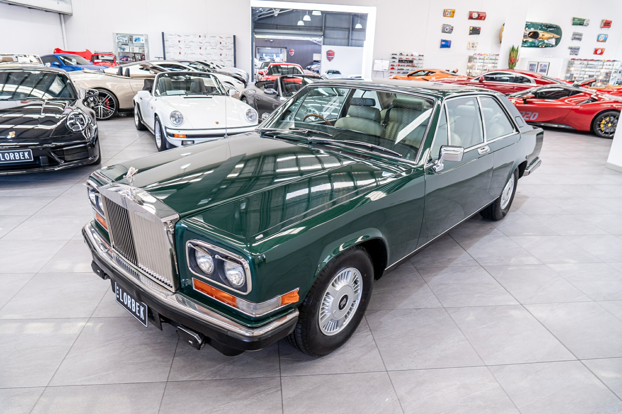 1981 ROLLS-ROYCE CAMARGUE (PININFARINA) 3 SP AUTOMATIC 2D SALOON