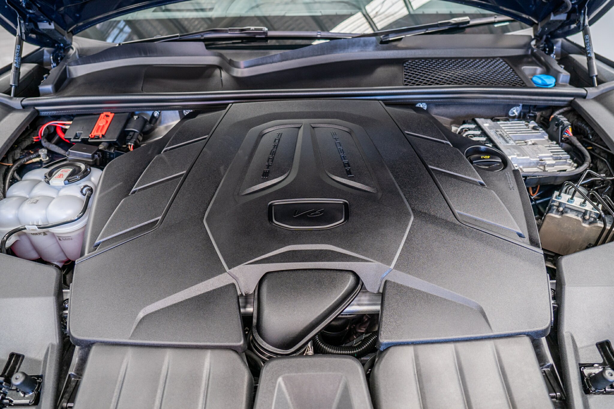 2023 PORSCHE CAYENNE 9Y MY24 8 SP AUTO TIPTRONIC S 4D COUPE