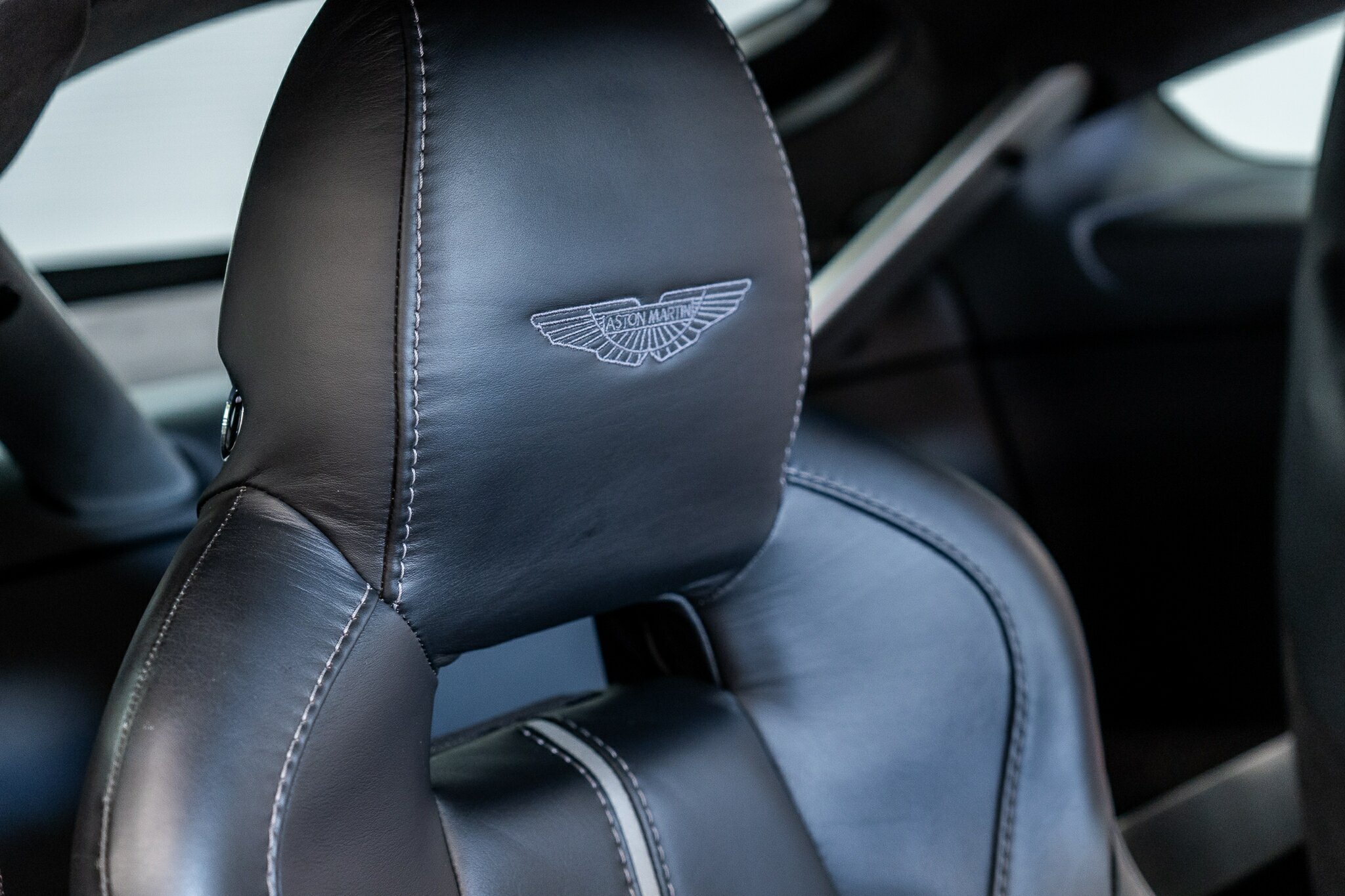 2015 ASTON MARTIN V12 VANTAGE S 7 SP AUTOMATIC 2D COUPE
