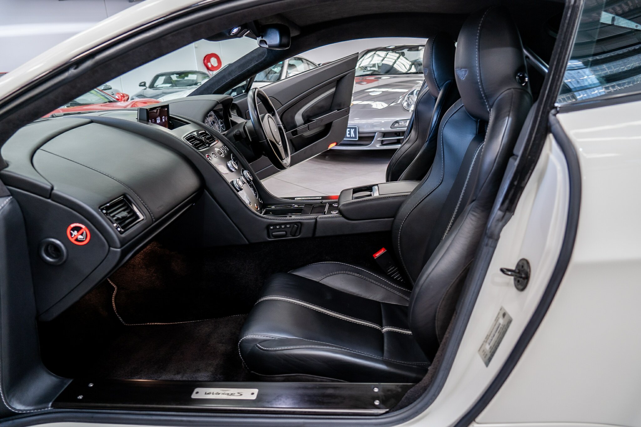 2015 ASTON MARTIN V12 VANTAGE S 7 SP AUTOMATIC 2D COUPE