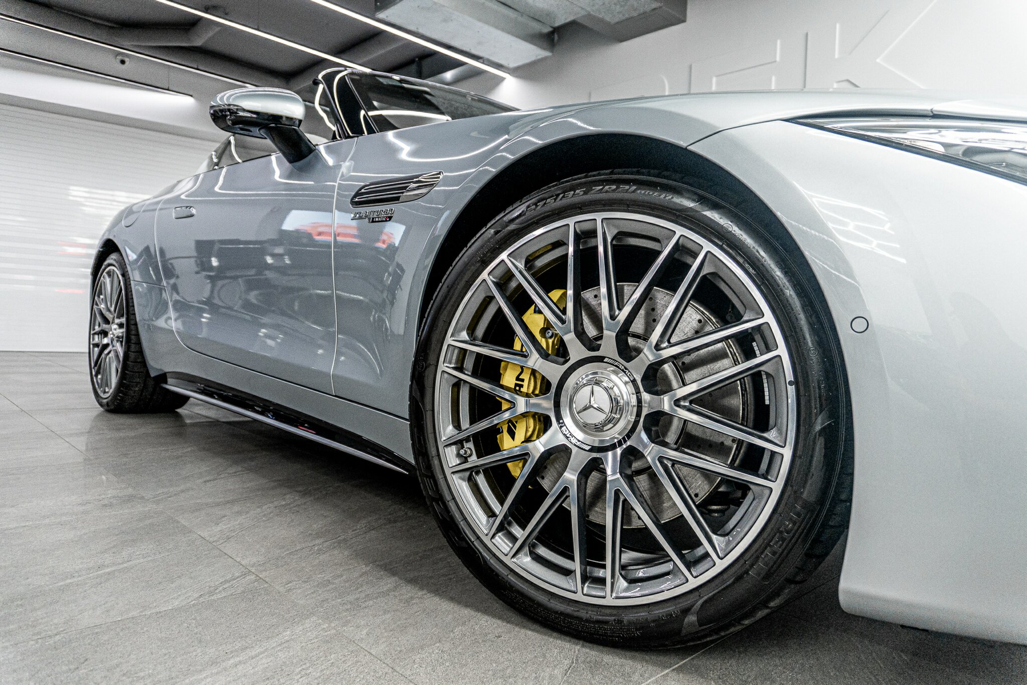 2023 MERCEDES-AMG SL R232 MY23.5 63 4MATIC+ 9 SP AUTO MULTI CLUTCH 2D ROADSTER
