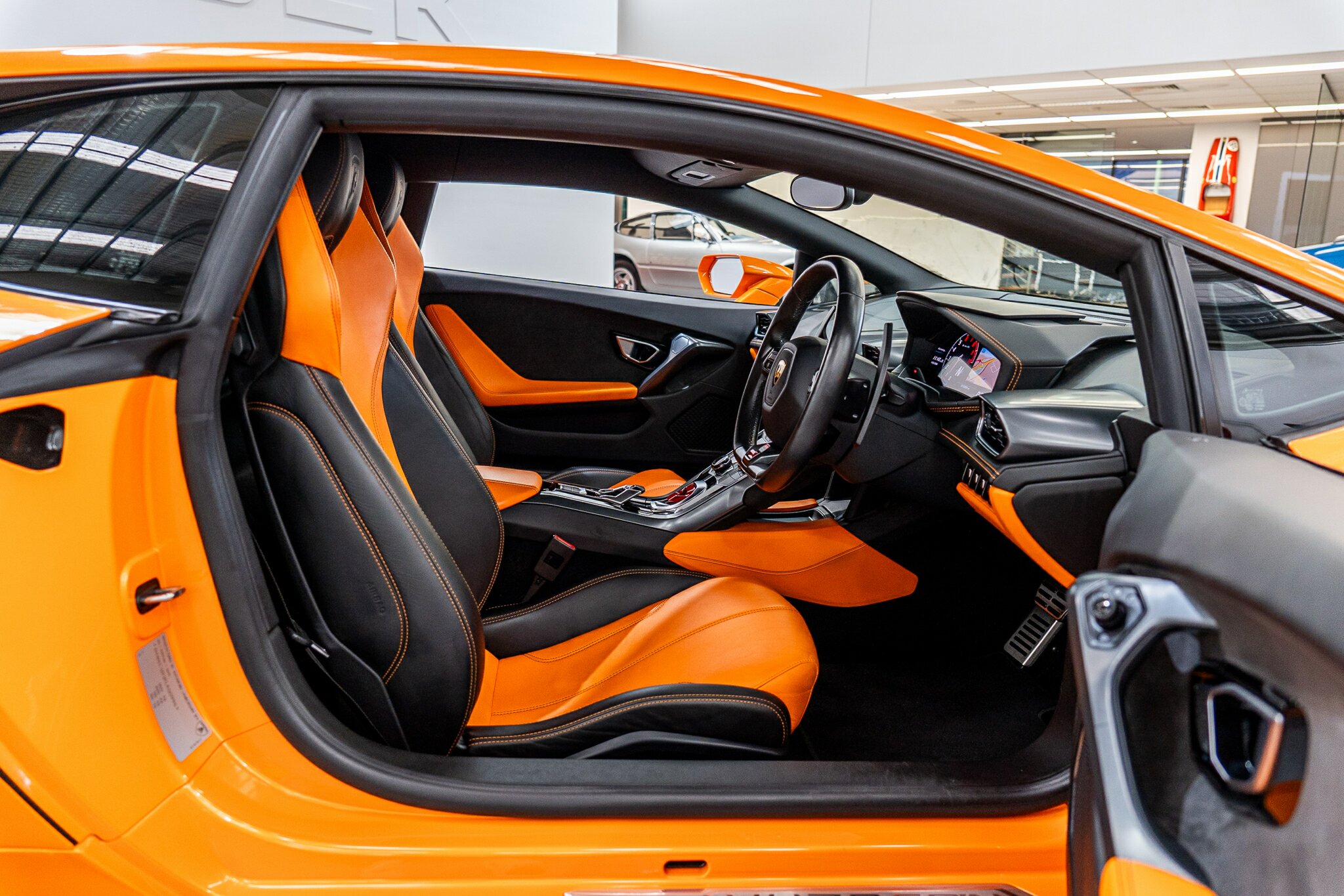 2014 LAMBORGHINI HURACAN 724 LP 610-4 (AWD) 7 SP AUTOMATIC SEDAN