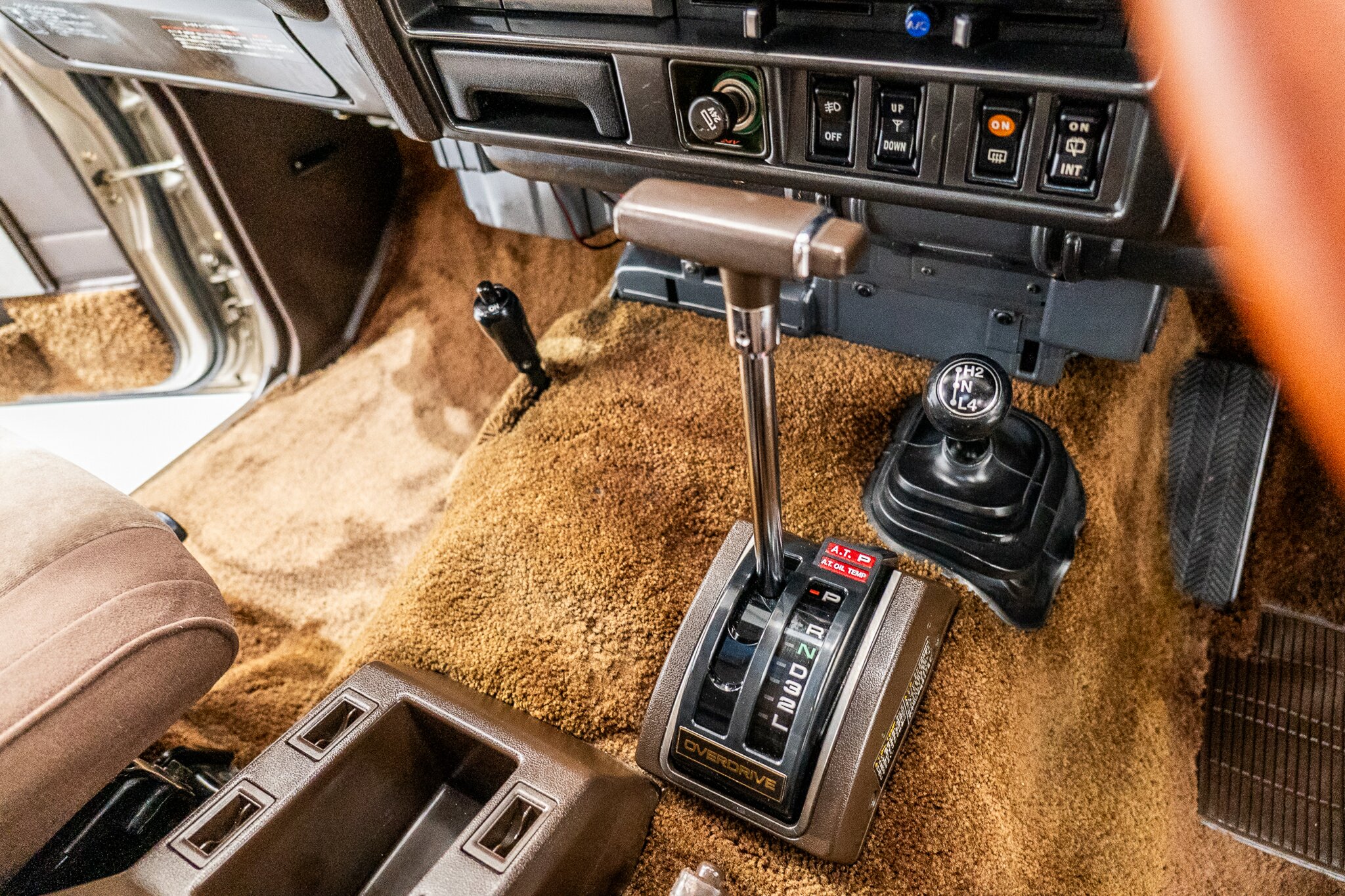 1988 TOYOTA LANDCRUISER VX TURBO (4X4) 4 SP AUTOMATIC 4D WAGON