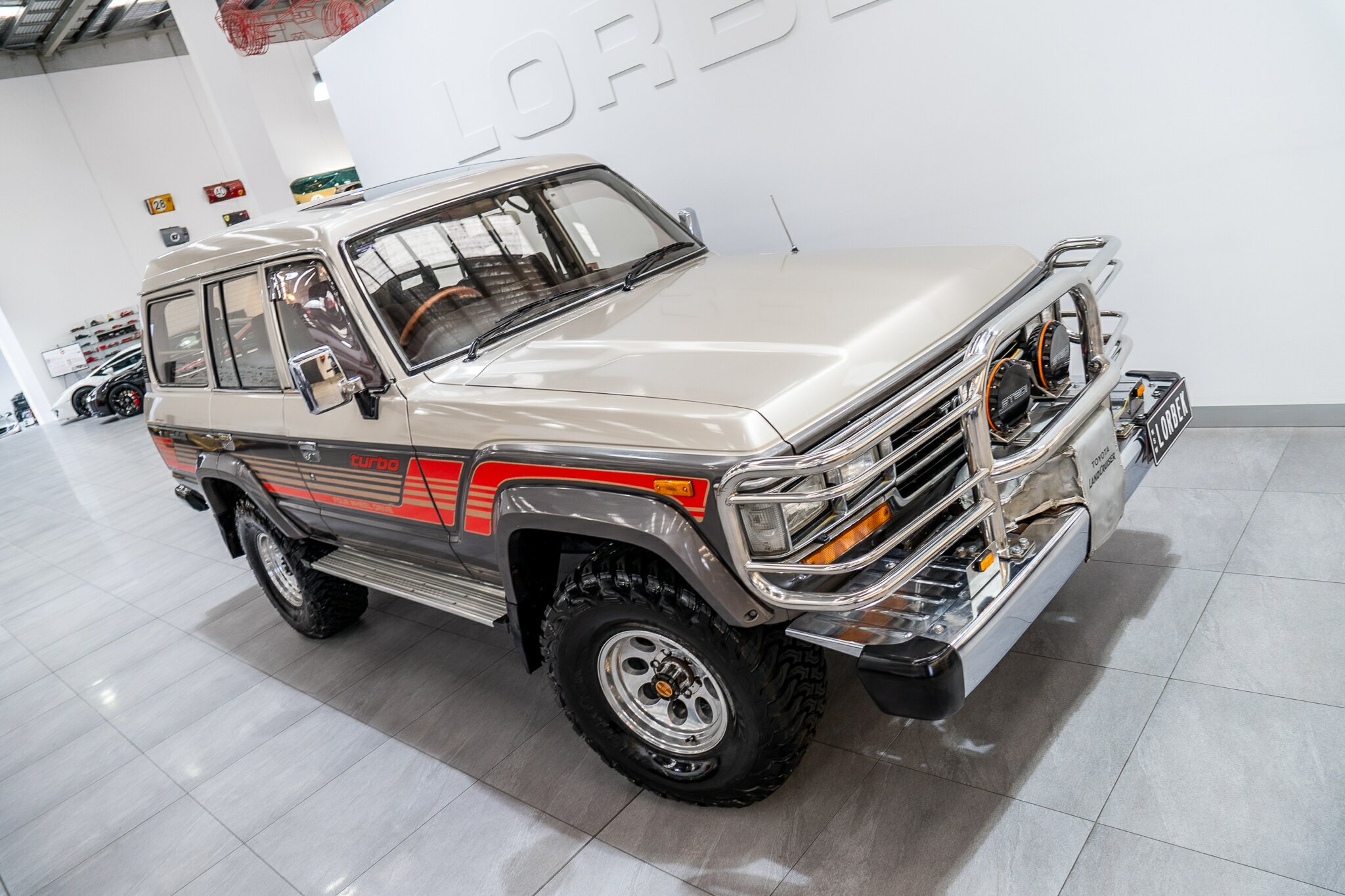 1988 TOYOTA LANDCRUISER VX TURBO (4X4) 4 SP AUTOMATIC 4D WAGON