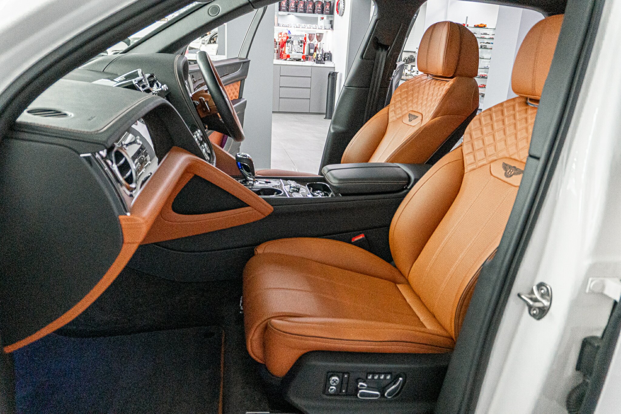 2021 BENTLEY BENTAYGA 4V MY22 V8 8 SP AUTOMATIC 4D WAGON
