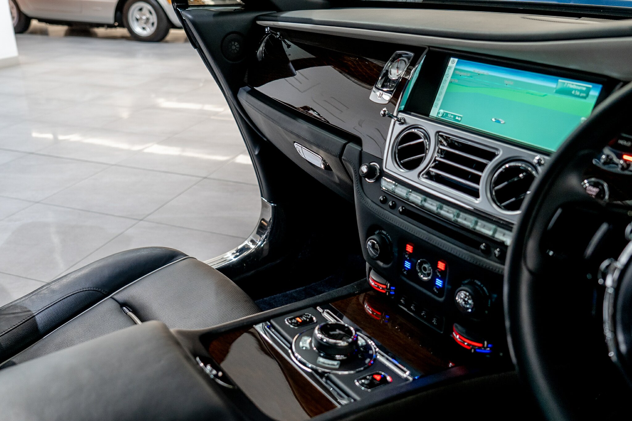 2014 ROLLS-ROYCE WRAITH 8 SP AUTOMATIC SEDAN