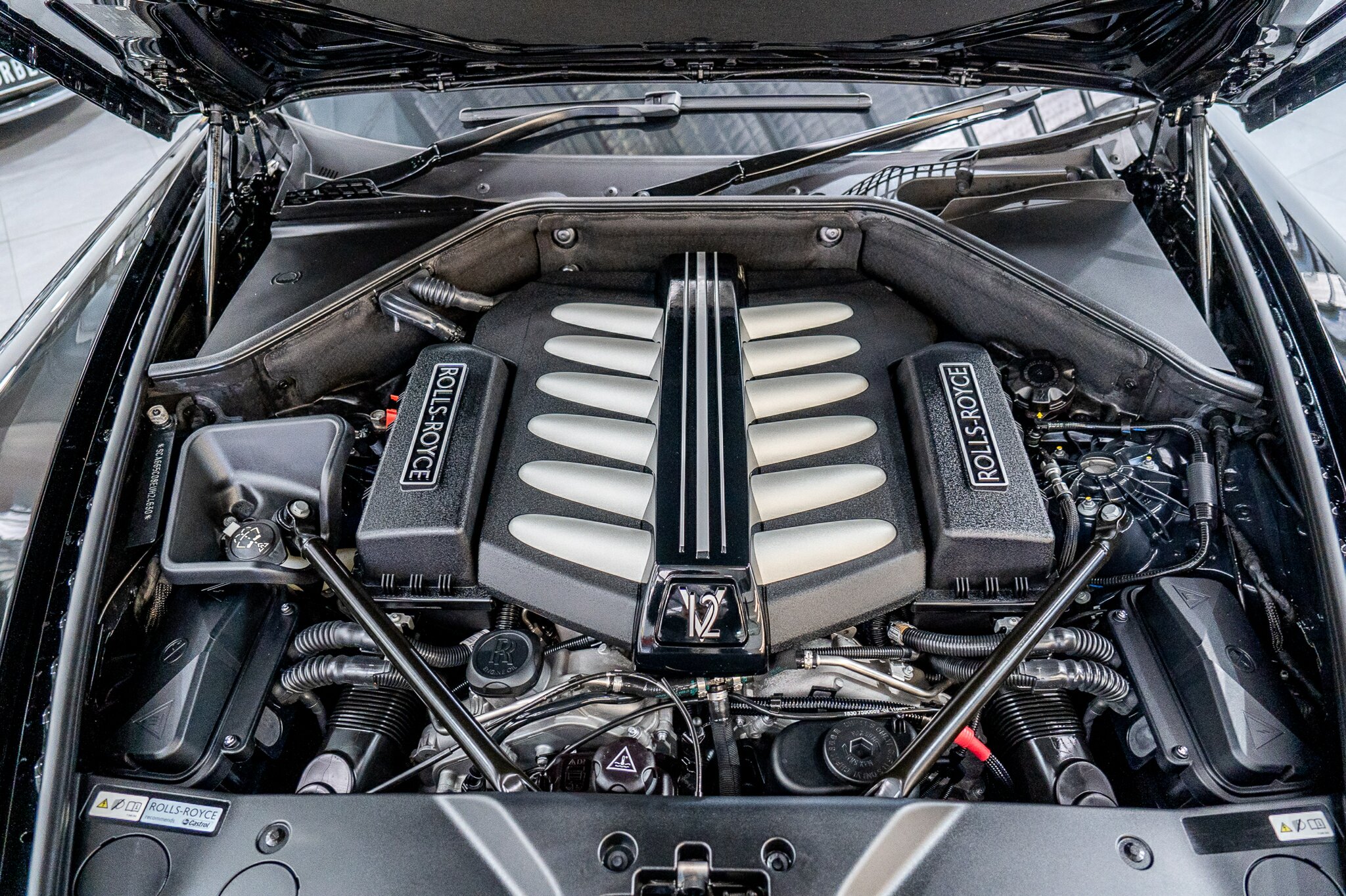 2014 ROLLS-ROYCE WRAITH 8 SP AUTOMATIC SEDAN
