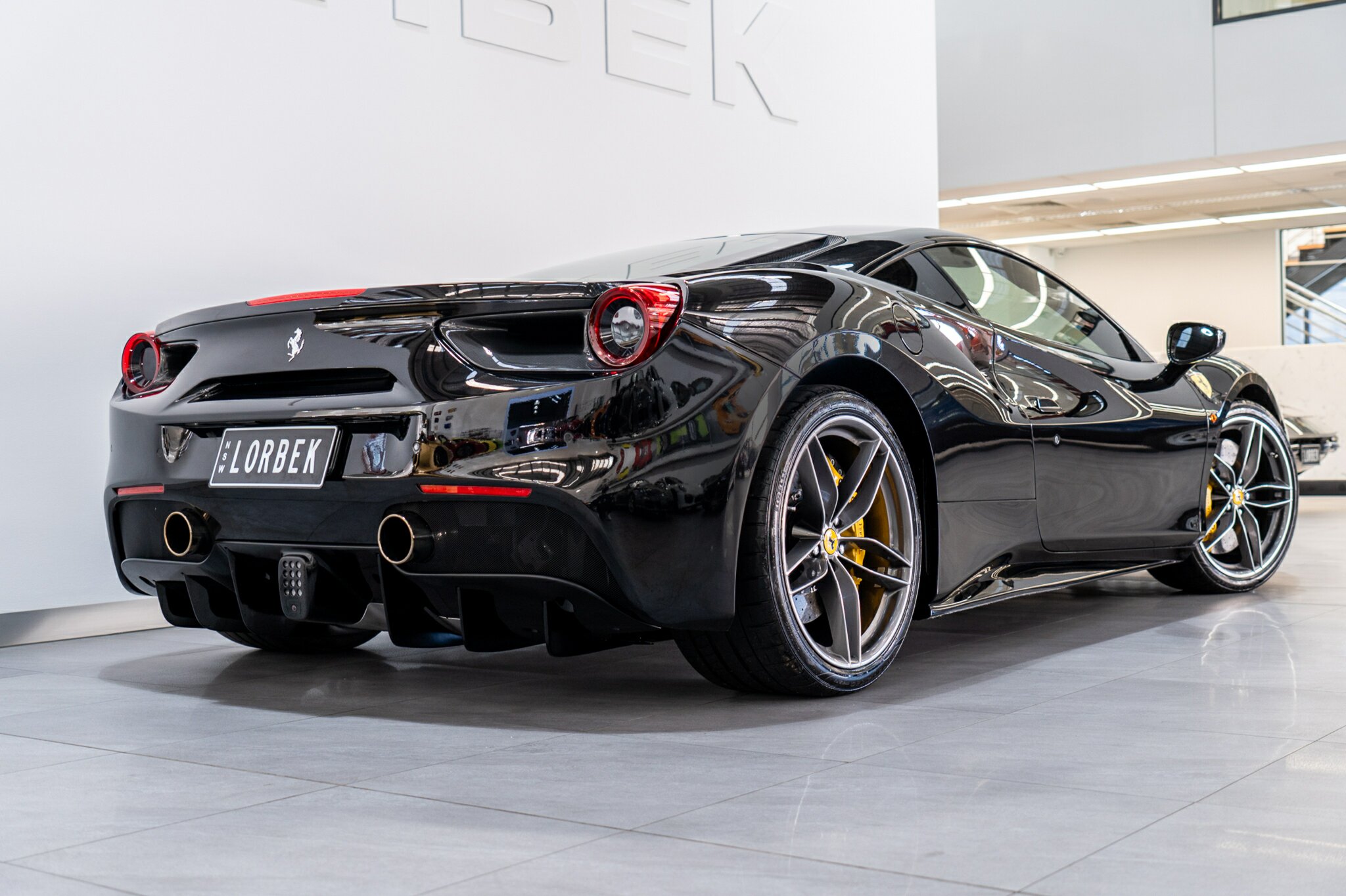 2017 FERRARI 488 GTB 7 SP AUTO MAN DUAL CLUTCH SEDAN