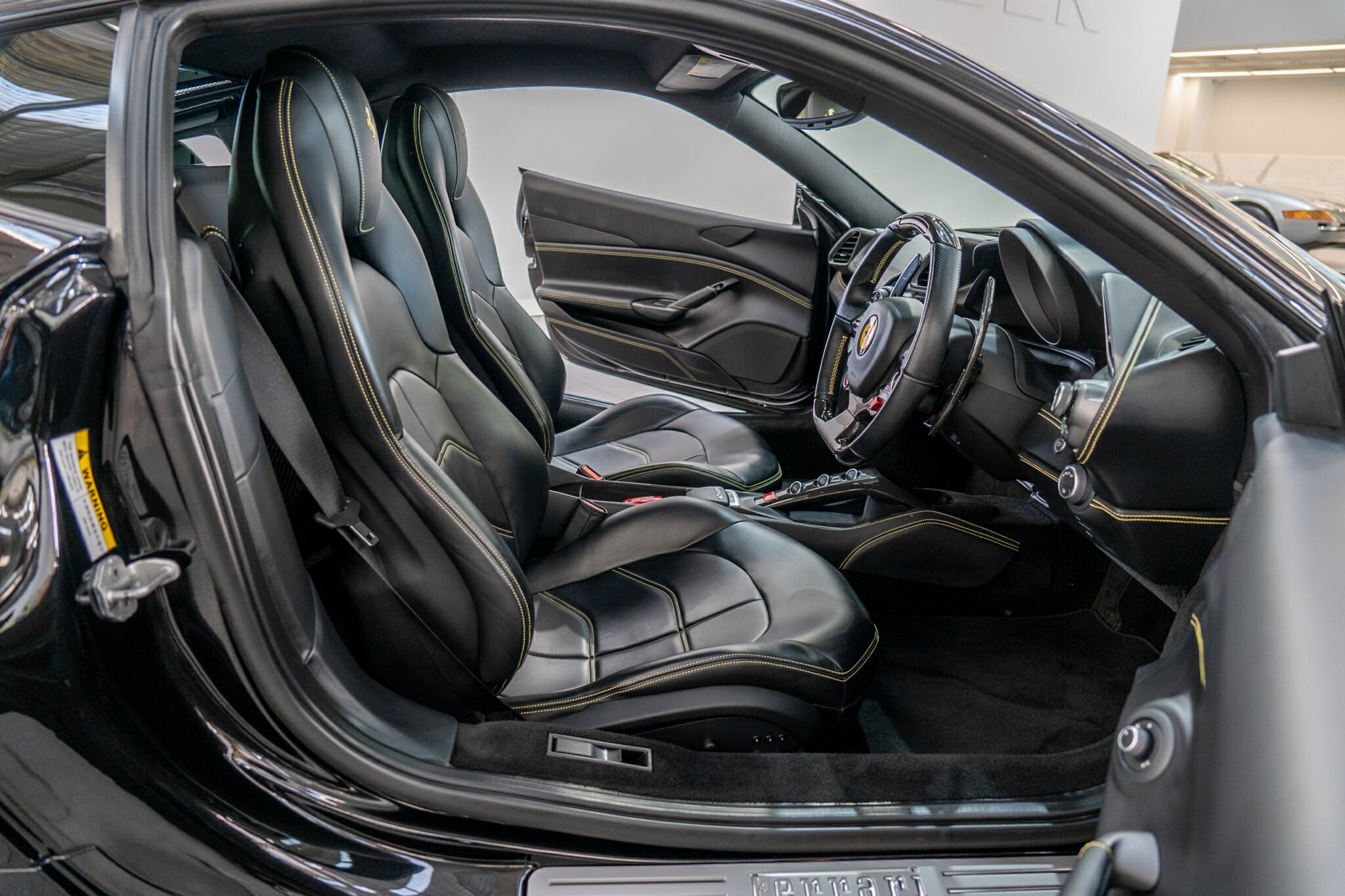 2017 FERRARI 488 GTB 7 SP AUTO MAN DUAL CLUTCH SEDAN