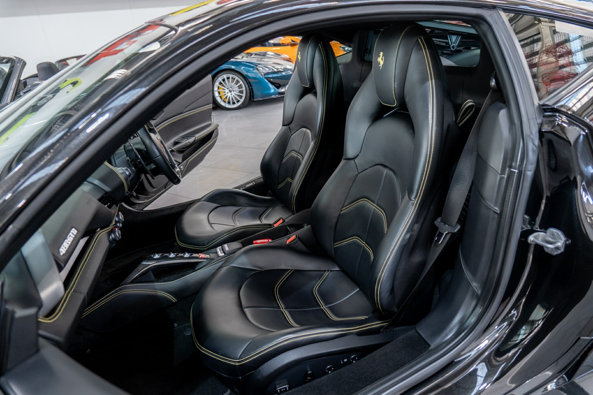 2017 FERRARI 488 GTB 7 SP AUTO MAN DUAL CLUTCH SEDAN
